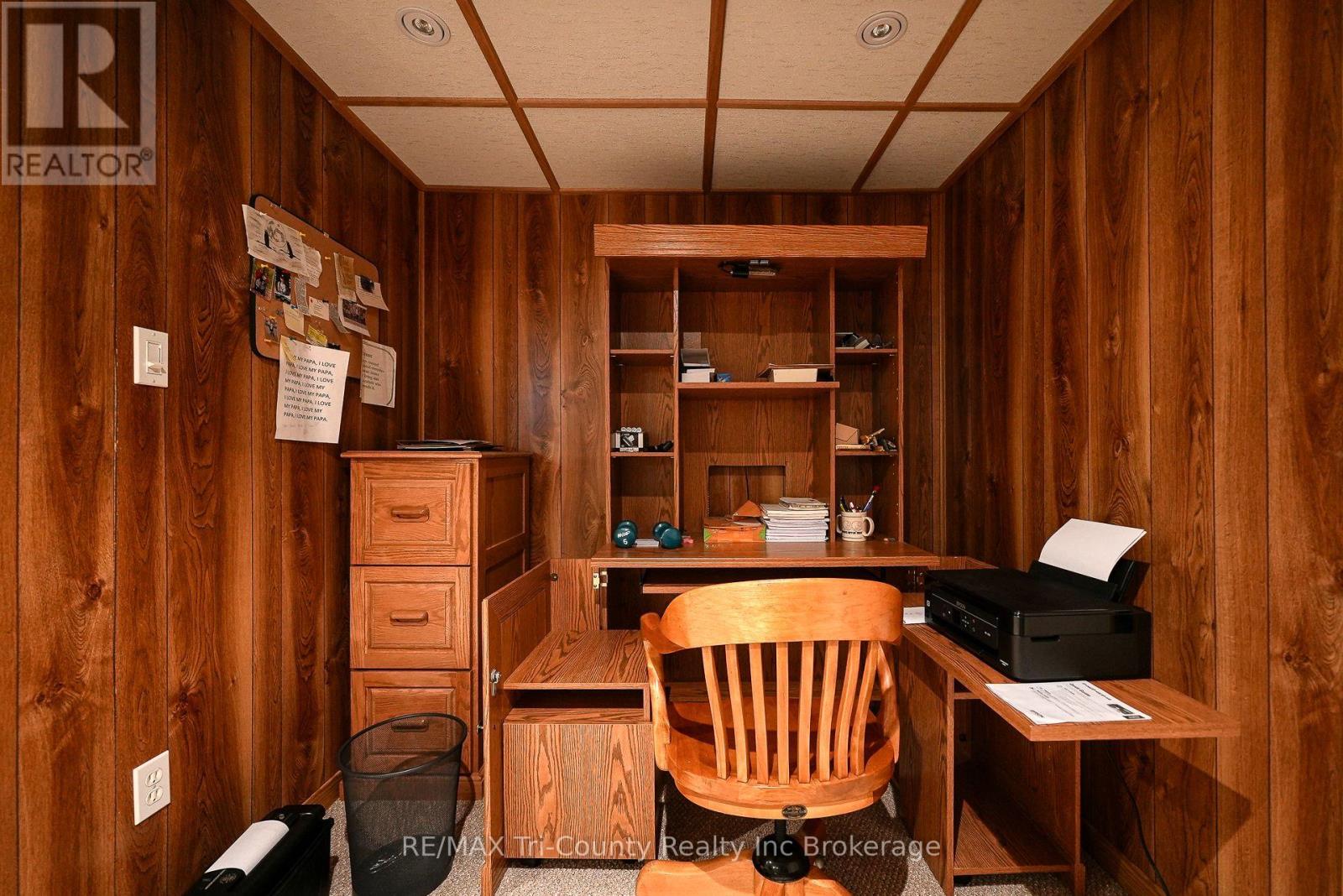 18 Wilkins Crescent, Tillsonburg, Ontario N4G 5M6 - Photo 42 - X12711454