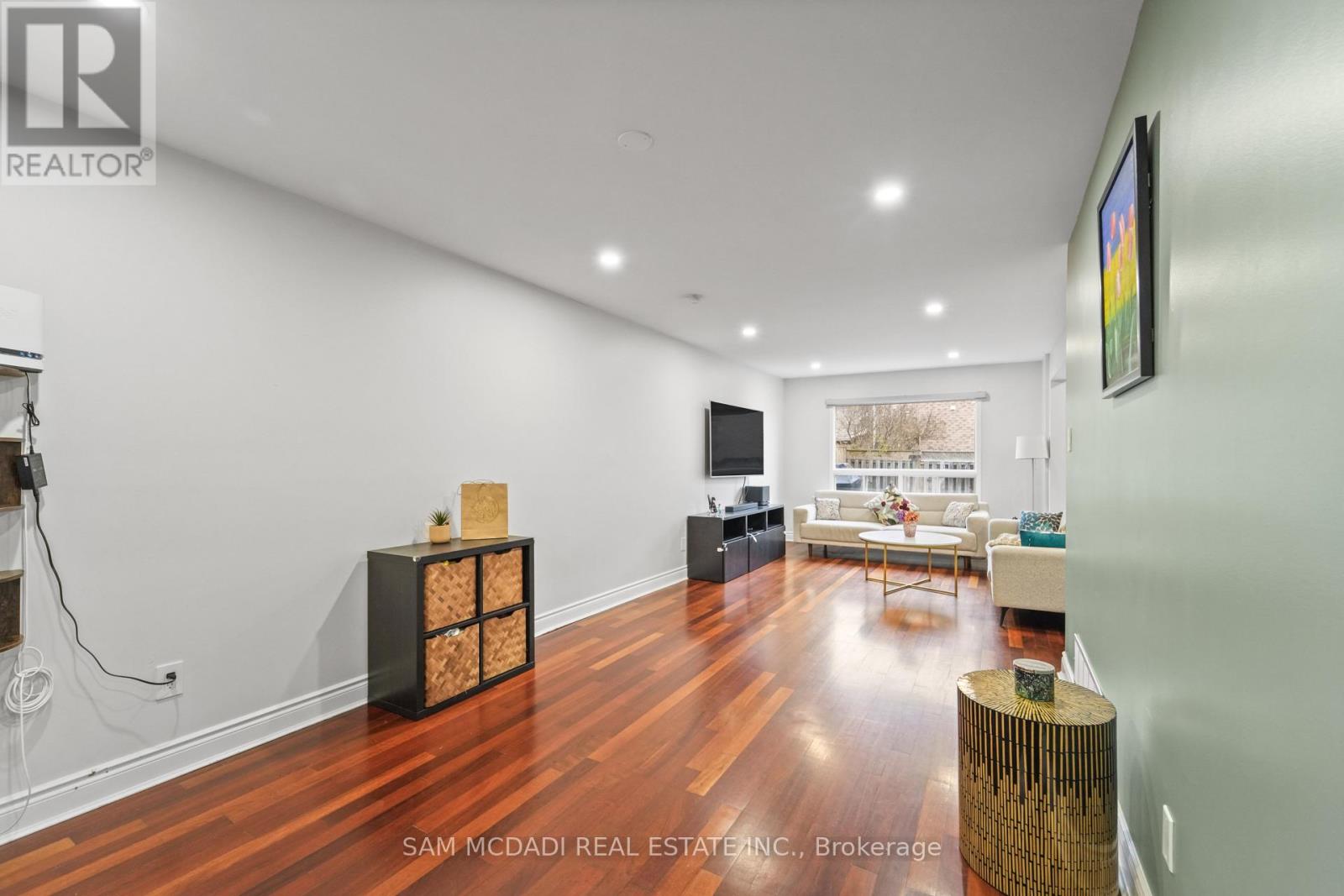 2988 Gulfstream Way, Mississauga, Ontario  L5N 6J8 - Photo 9 - W12712912