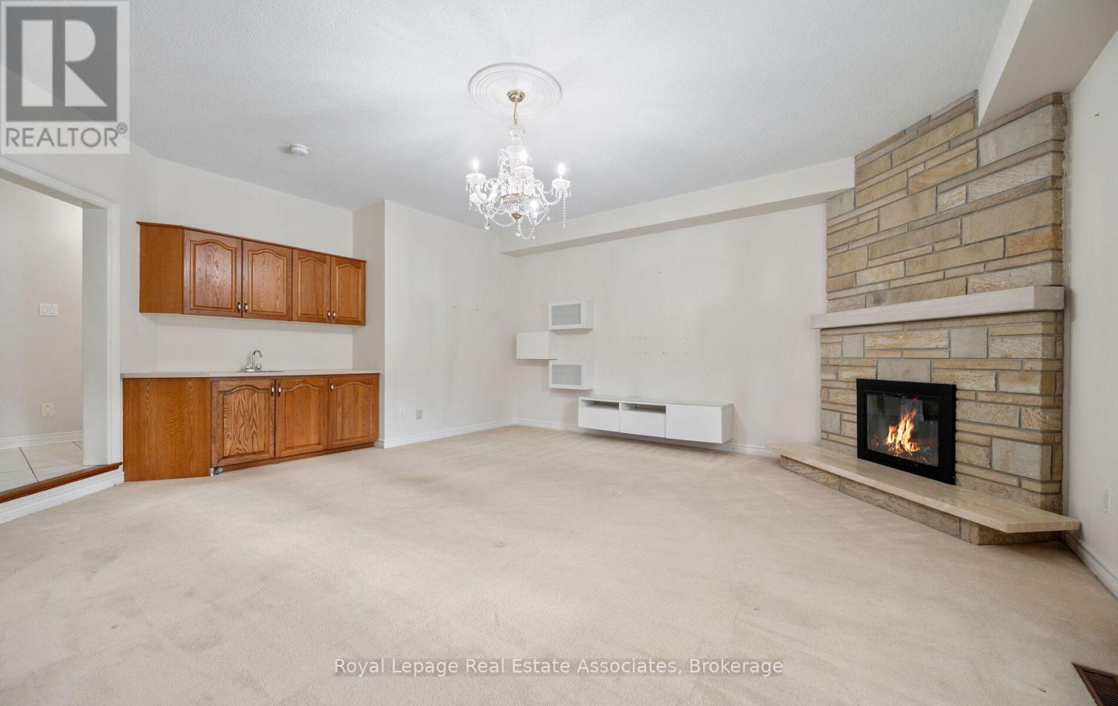 5278 Hilton Court, Mississauga, Ontario  L5M 5B5 - Photo 15 - W12712918