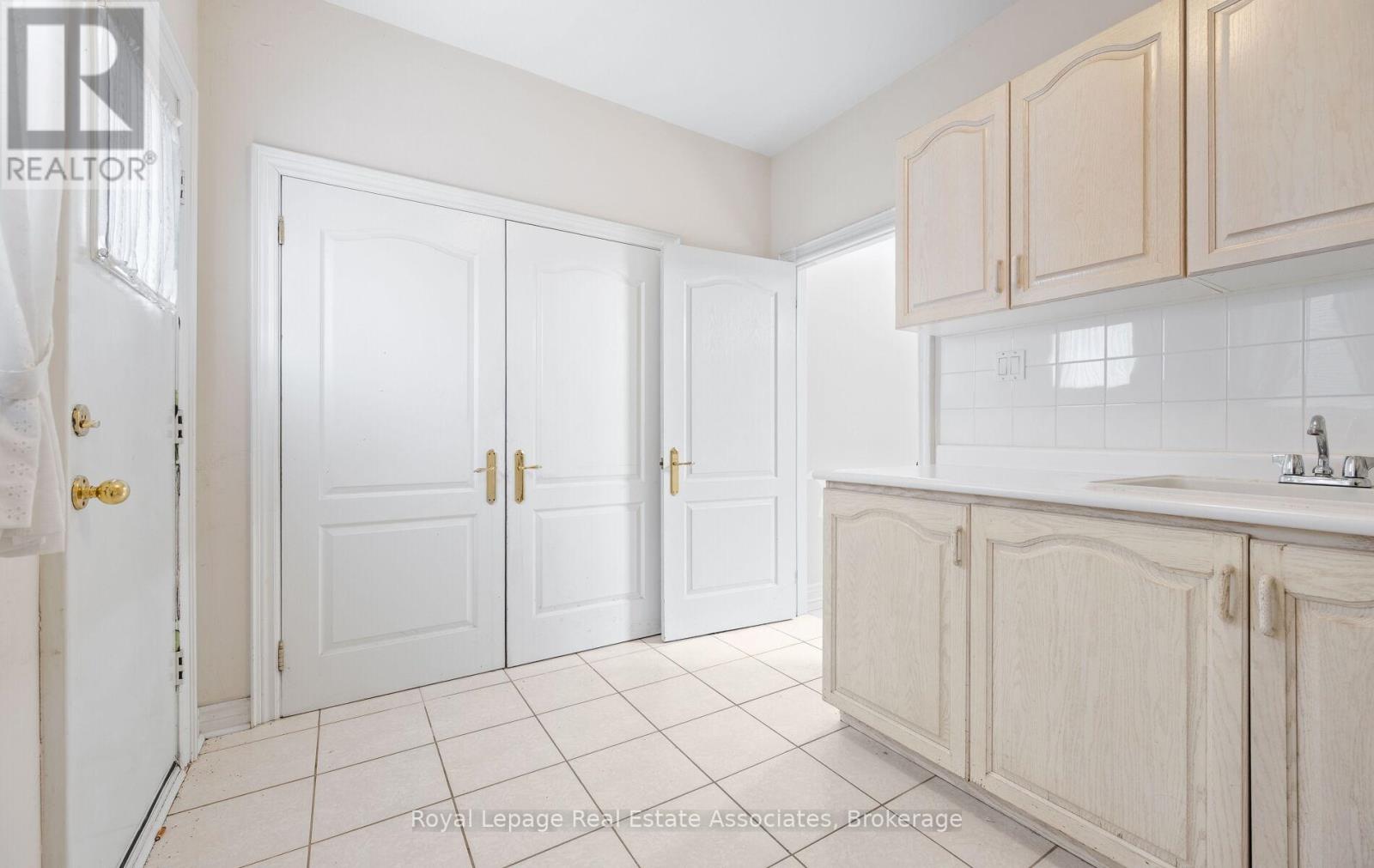 5278 Hilton Court, Mississauga, Ontario  L5M 5B5 - Photo 22 - W12712918