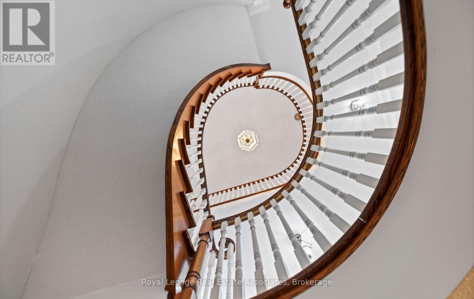 5278 Hilton Court, Mississauga, Ontario  L5M 5B5 - Photo 24 - W12712918