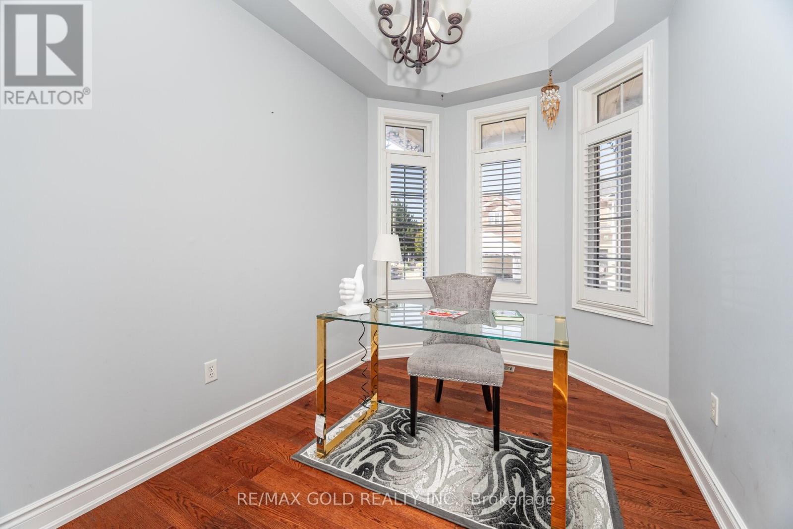 8 Goreridge Crescent, Brampton, Ontario  L6P 1P2 - Photo 12 - W12712922