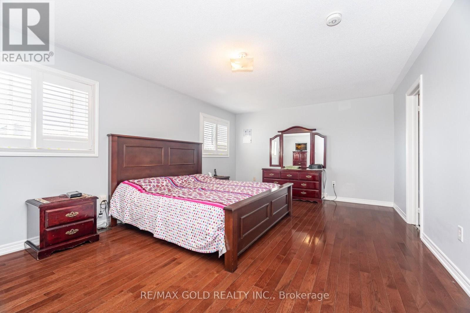 8 Goreridge Crescent, Brampton, Ontario  L6P 1P2 - Photo 15 - W12712922