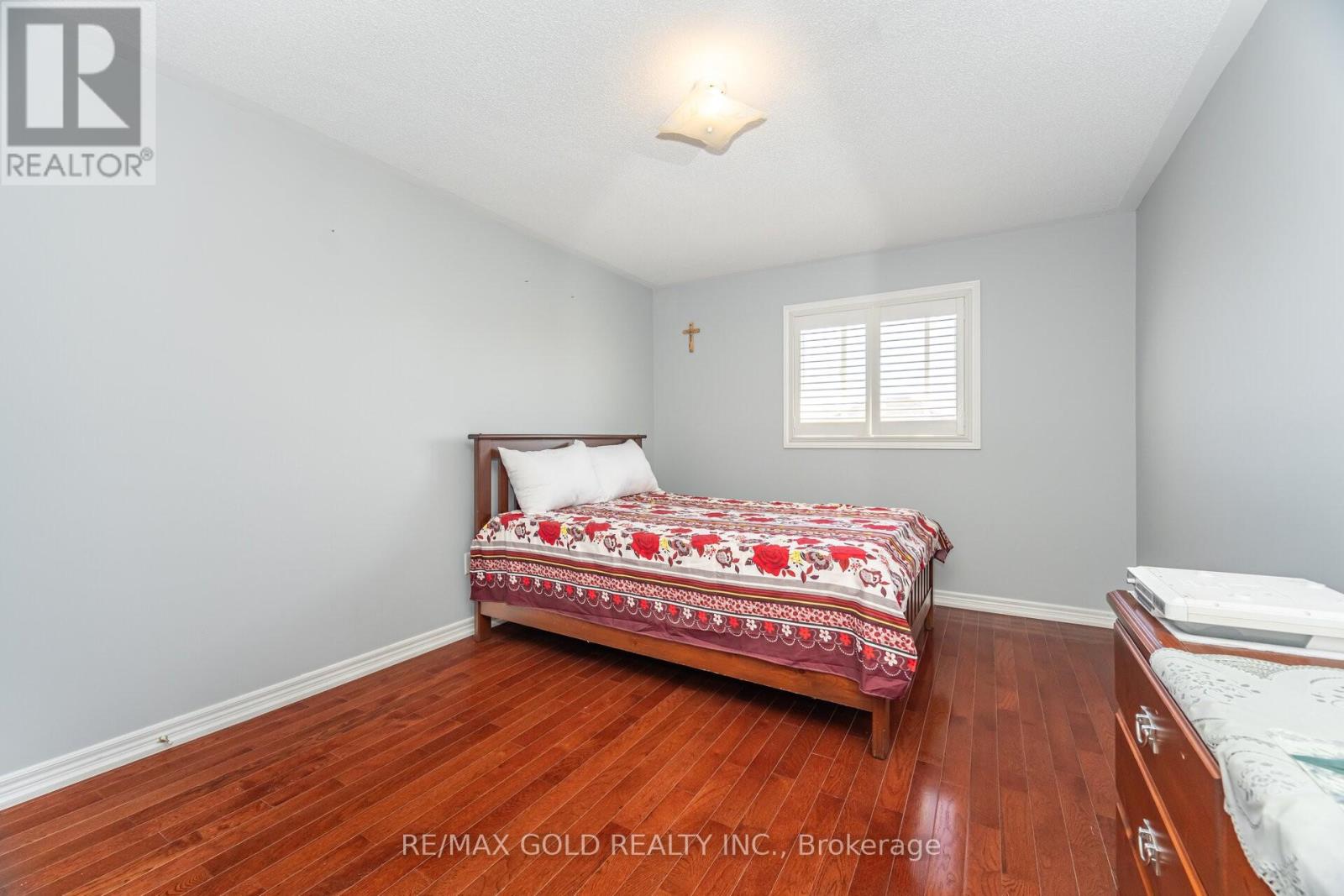 8 Goreridge Crescent, Brampton, Ontario  L6P 1P2 - Photo 18 - W12712922