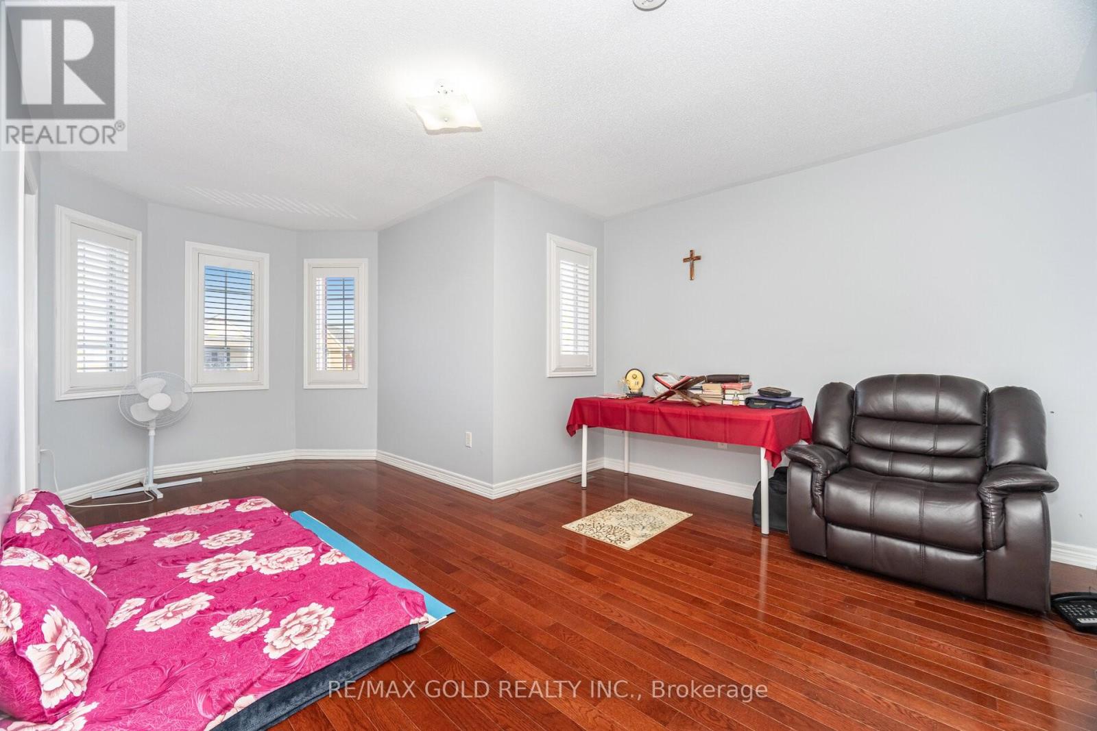 8 Goreridge Crescent, Brampton, Ontario  L6P 1P2 - Photo 20 - W12712922