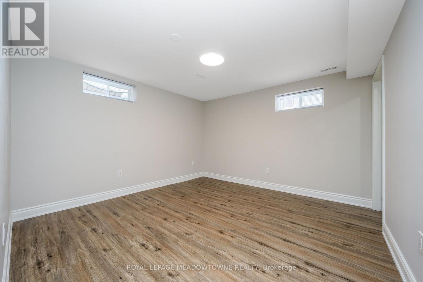 Bsmt - 54 Meadowglen Boulevard, Halton Hills, Ontario  L7G 6J7 - Photo 17 - W12712924