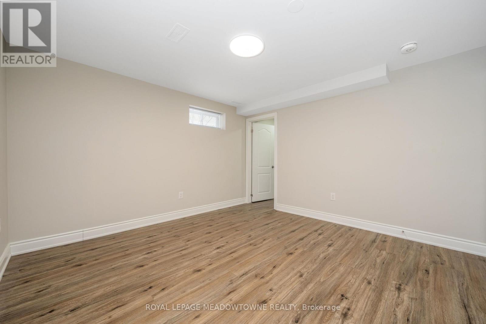 Bsmt - 54 Meadowglen Boulevard, Halton Hills, Ontario  L7G 6J7 - Photo 18 - W12712924