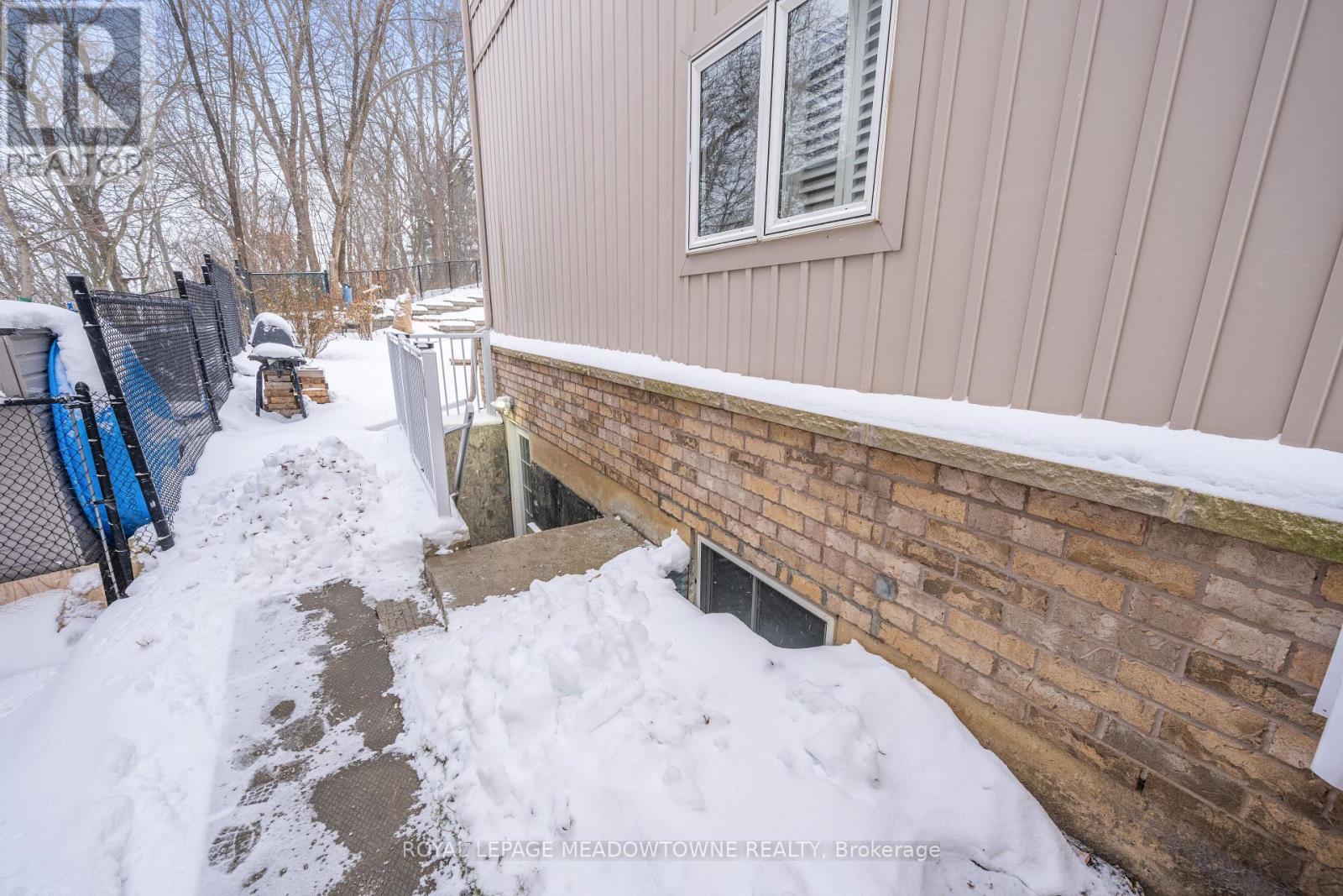 Bsmt - 54 Meadowglen Boulevard, Halton Hills, Ontario  L7G 6J7 - Photo 3 - W12712924