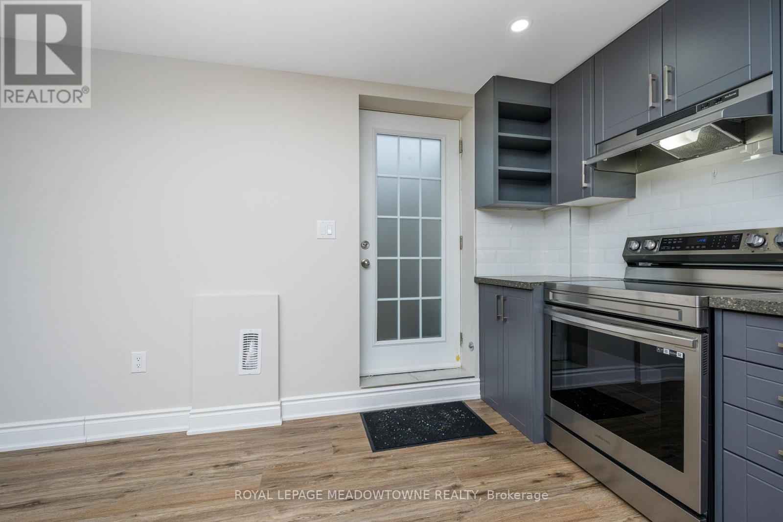 Bsmt - 54 Meadowglen Boulevard, Halton Hills, Ontario  L7G 6J7 - Photo 5 - W12712924