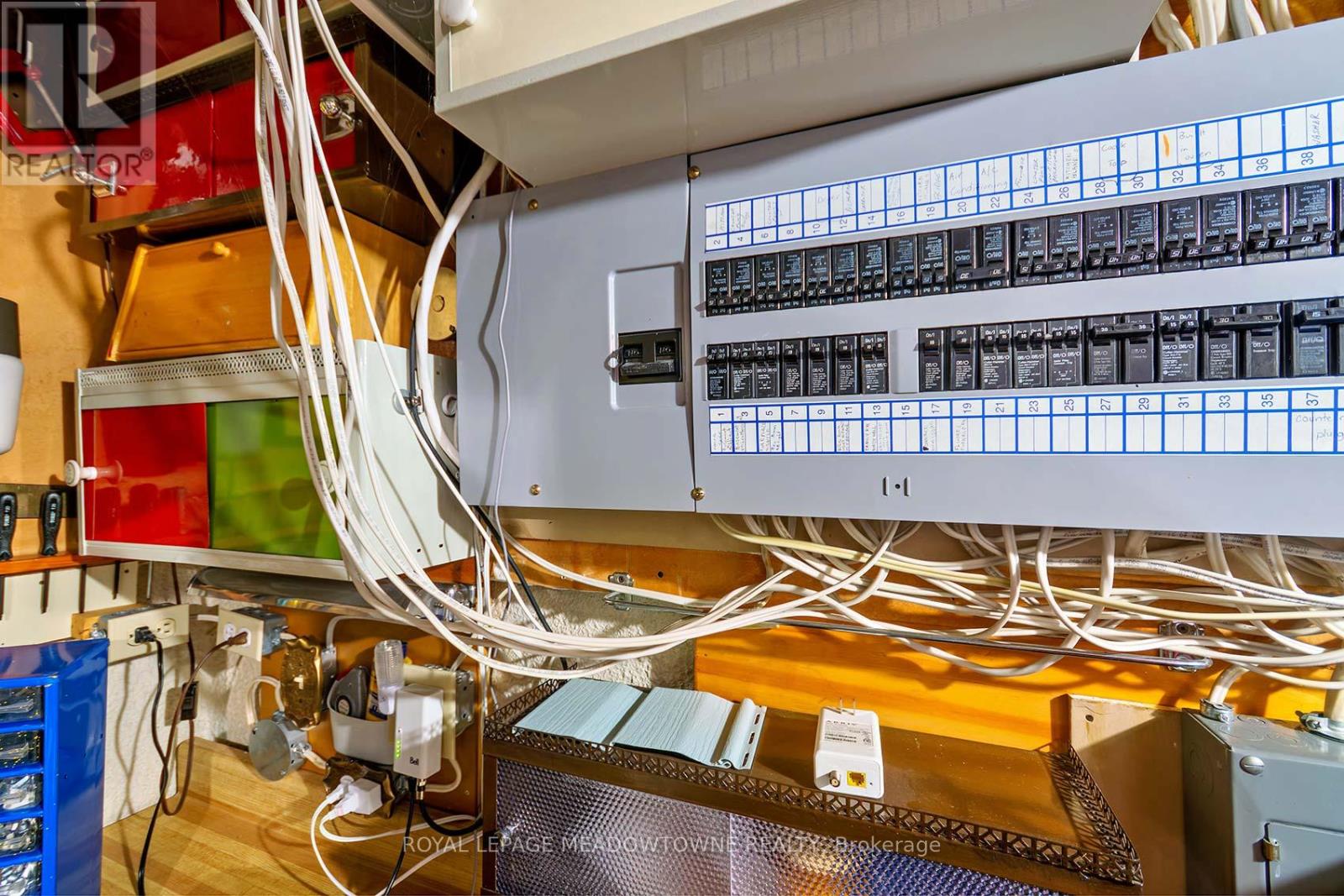 2529 Claymore Crescent, Mississauga, Ontario  L5C 3A2 - Photo 37 - W12712926