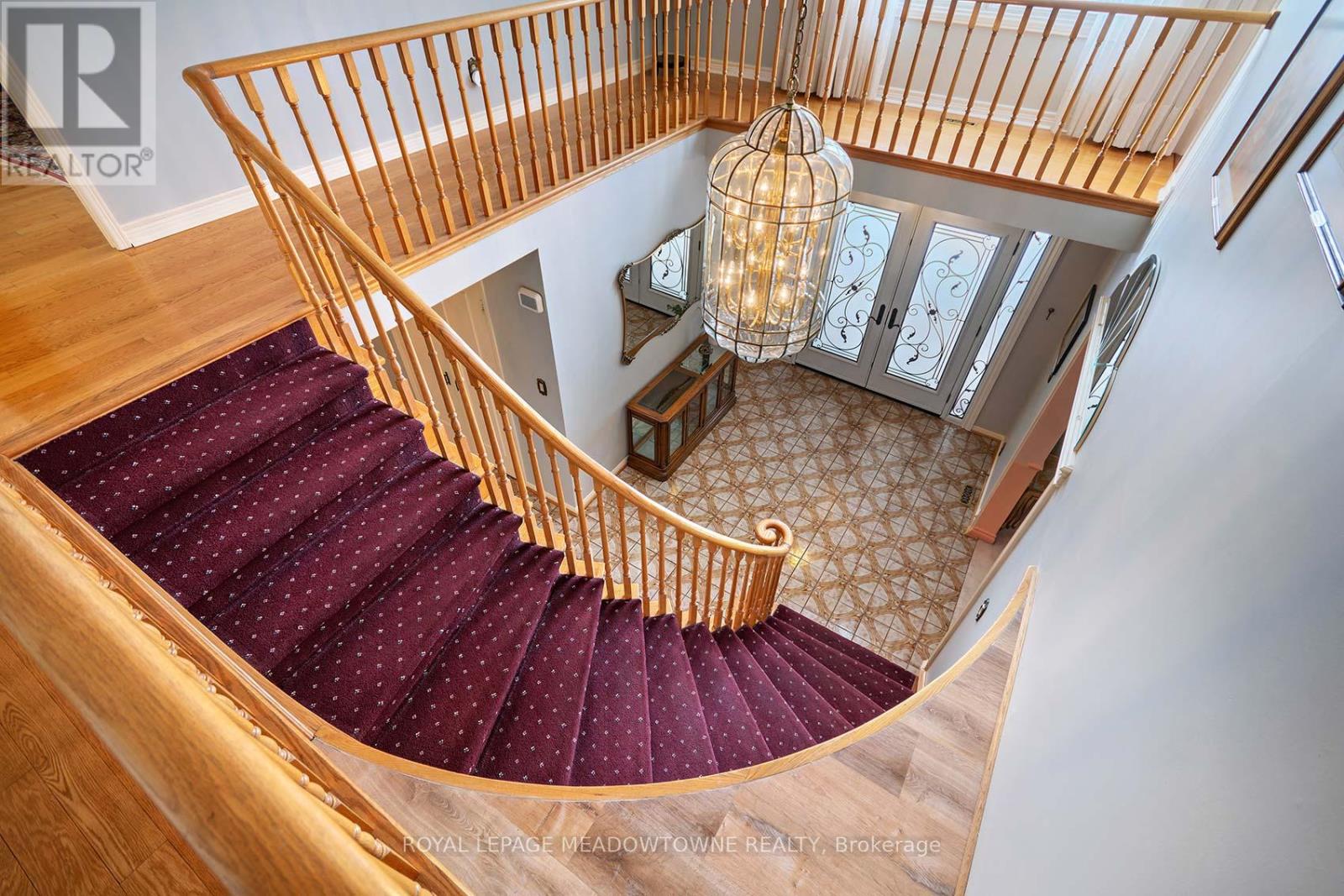 2529 Claymore Crescent, Mississauga, Ontario  L5C 3A2 - Photo 6 - W12712926