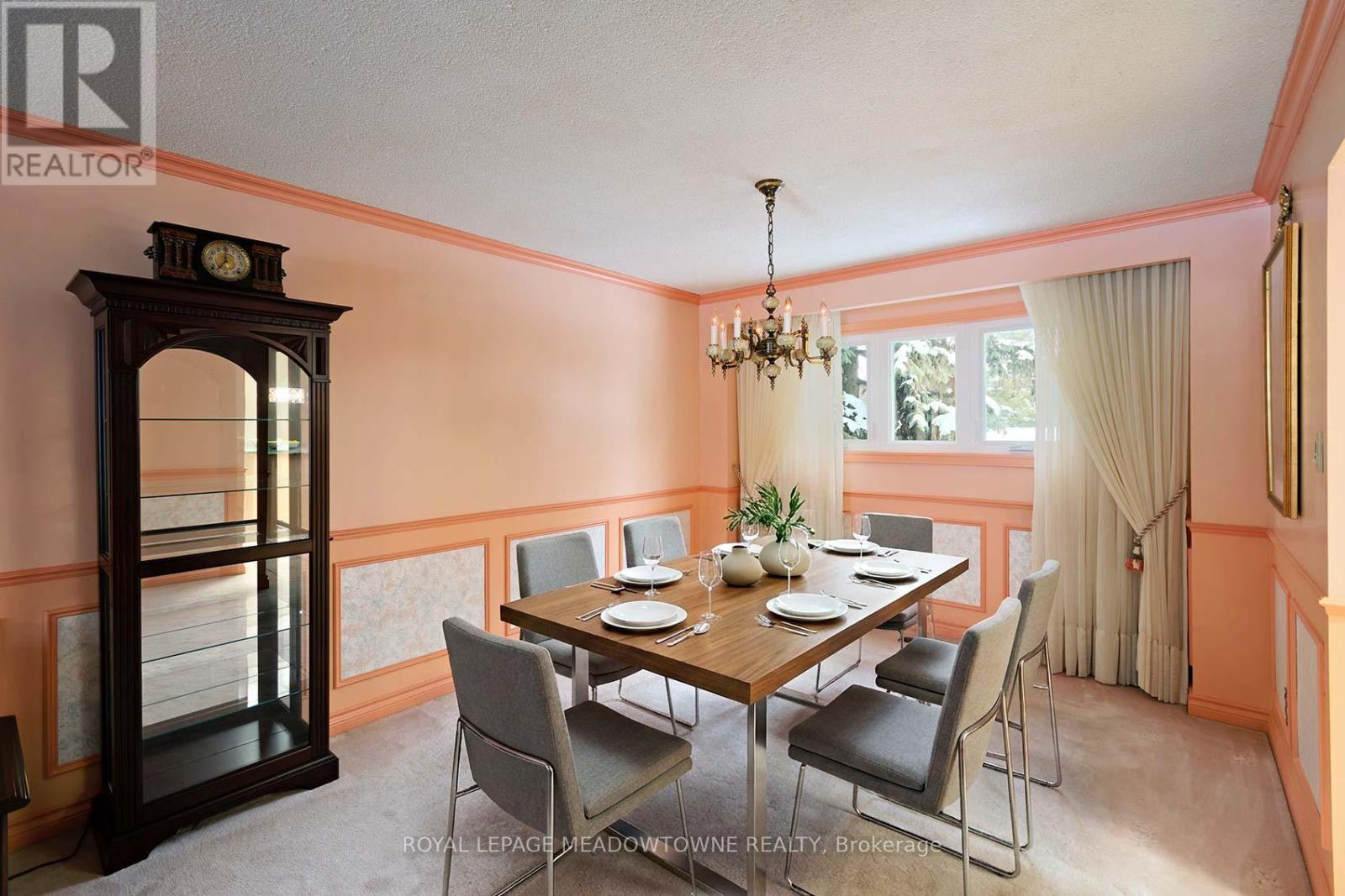 2529 Claymore Crescent, Mississauga, Ontario  L5C 3A2 - Photo 8 - W12712926