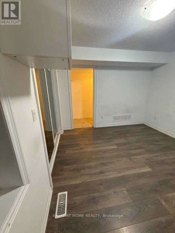 34 Faye Street, Brampton, Ontario  L6P 4M9 - Photo 9 - W12712958