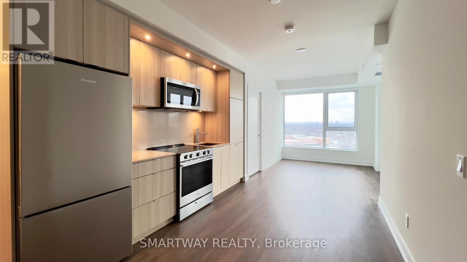 1404 - 60 Central Park Roadway, Toronto, Ontario  M9A 0E6 - Photo 14 - W12712962