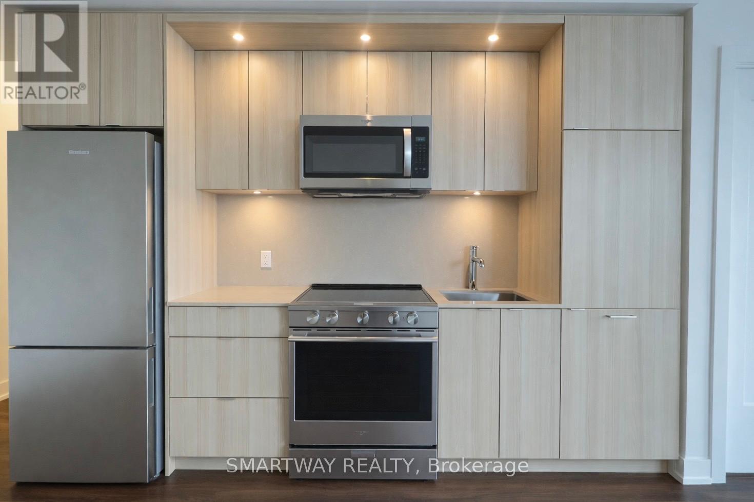 1404 - 60 Central Park Roadway, Toronto, Ontario  M9A 0E6 - Photo 15 - W12712962