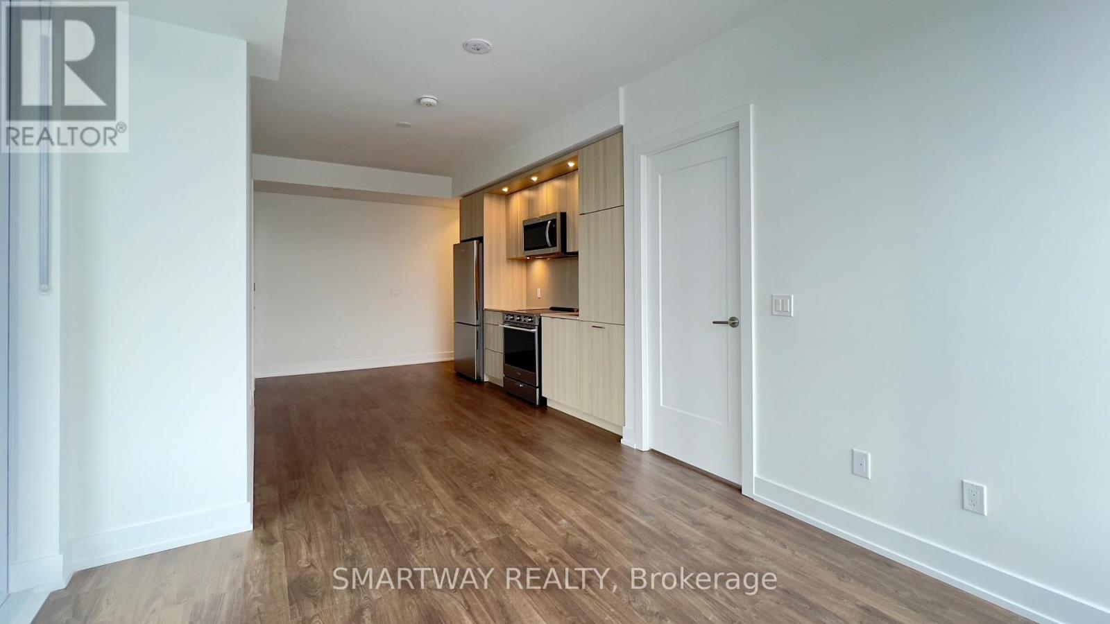 1404 - 60 Central Park Roadway, Toronto, Ontario  M9A 0E6 - Photo 17 - W12712962