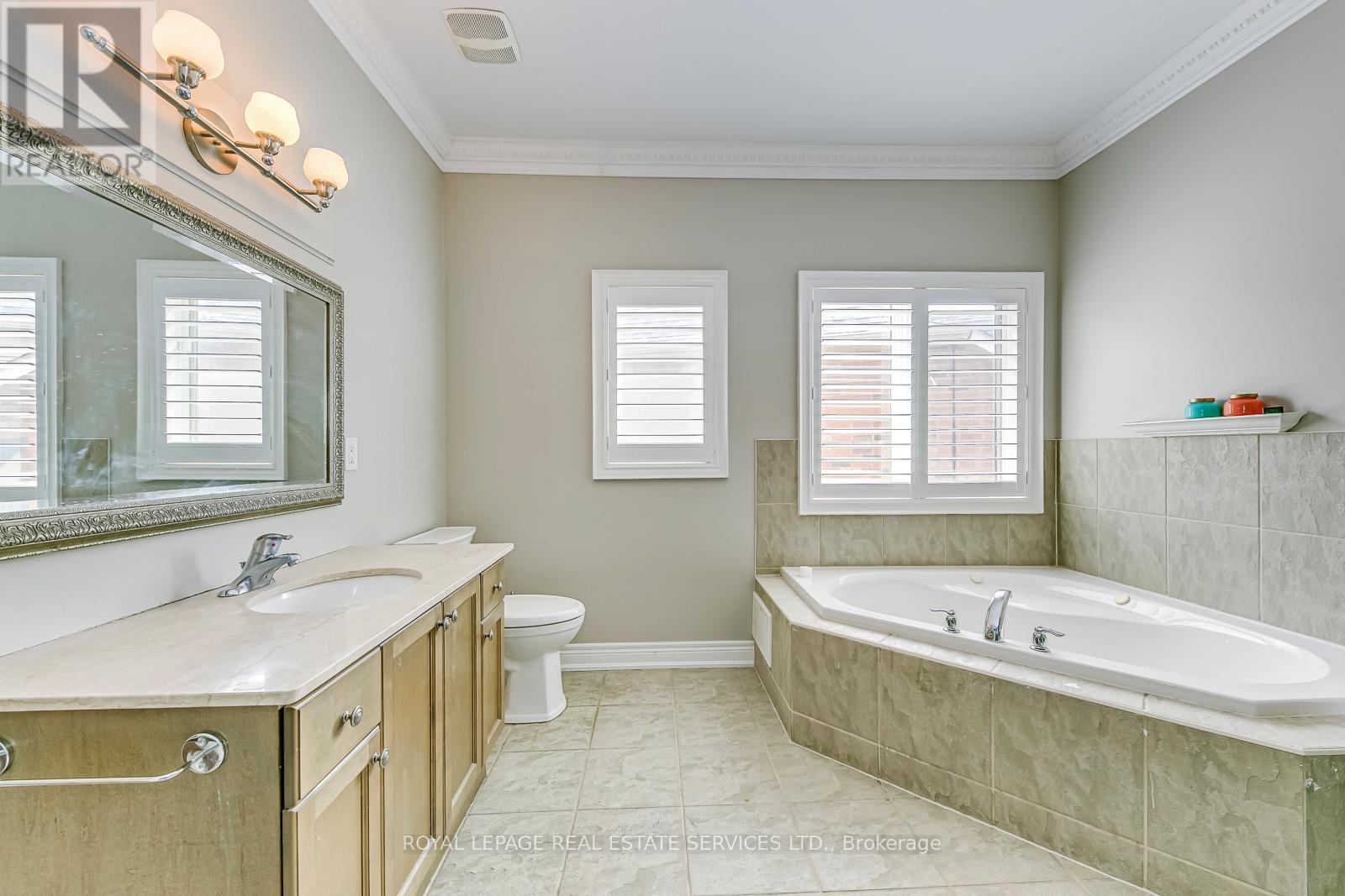 2393 Gamble Road, Oakville, Ontario  L6H 7V6 - Photo 23 - W12712968