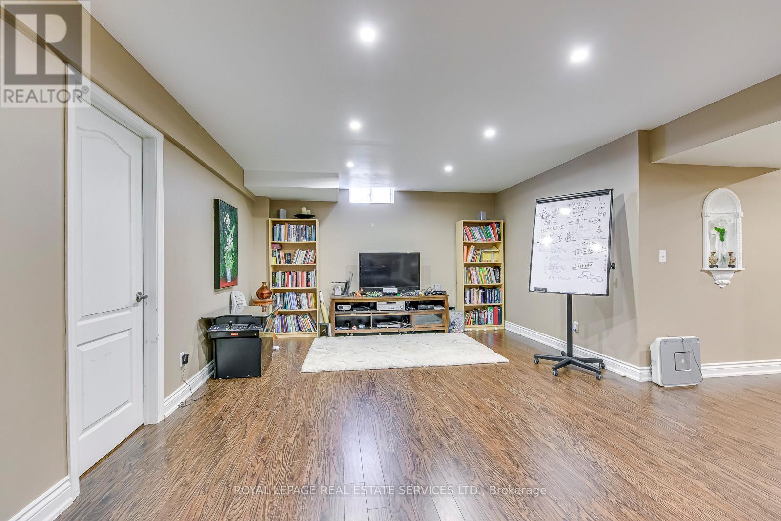 2393 Gamble Road, Oakville, Ontario  L6H 7V6 - Photo 37 - W12712968