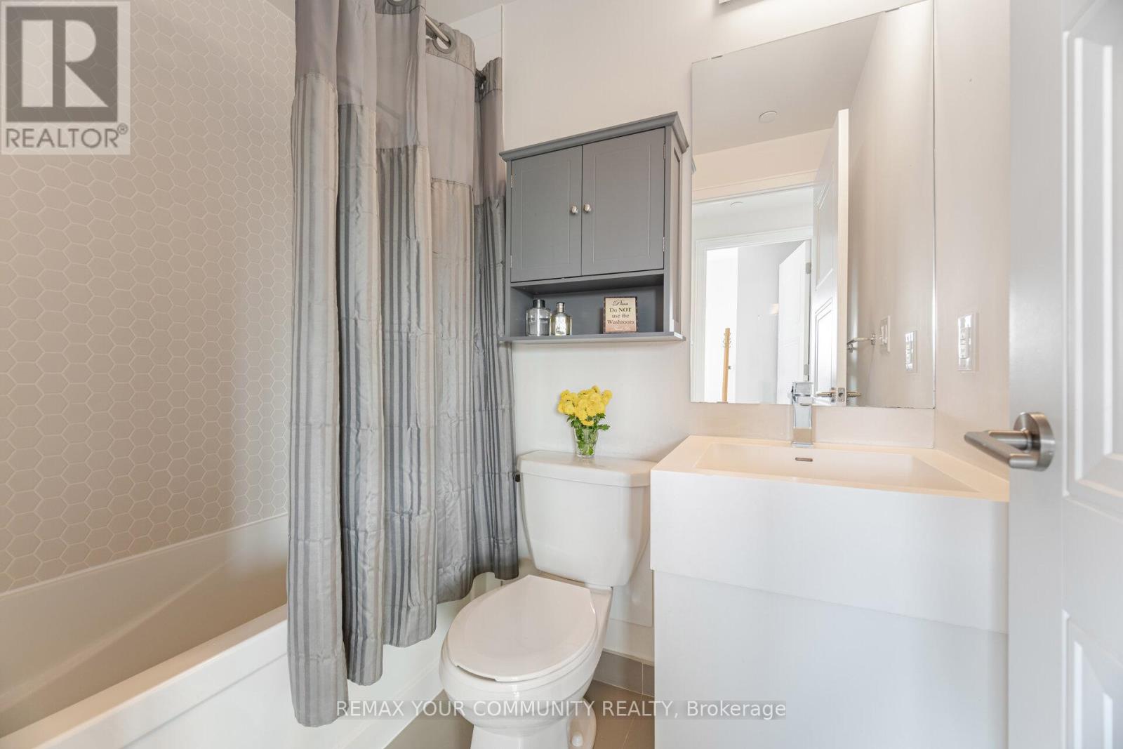 512 - 1 Neighbourhood Lane, Toronto, Ontario  M8Y 0C2 - Photo 29 - W12712988