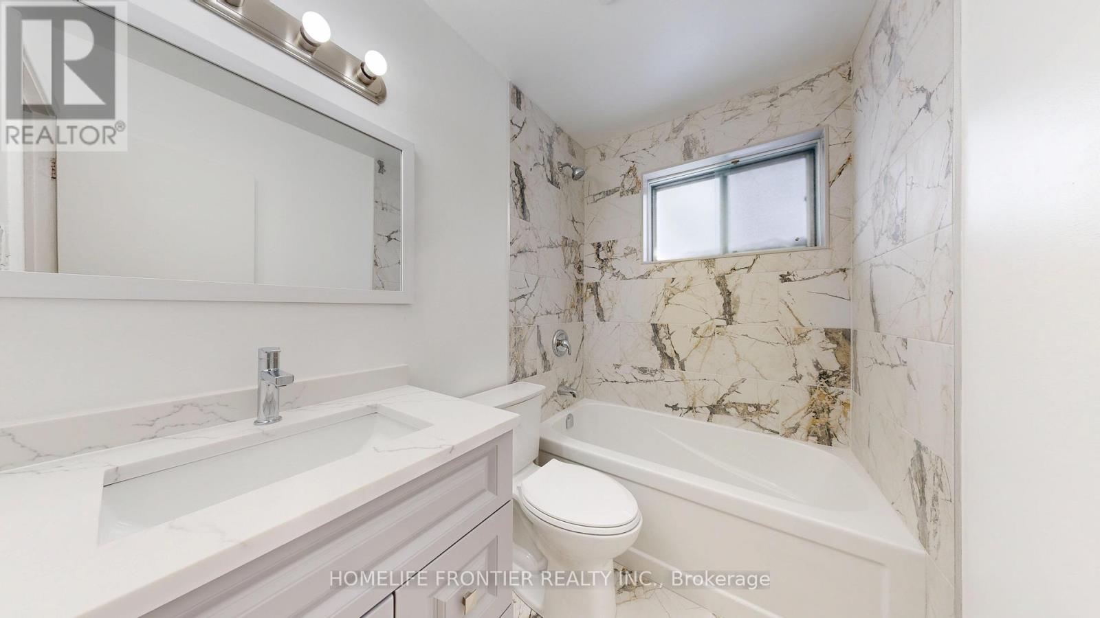 30 Farr Avenue, Toronto, Ontario  M9V 2A6 - Photo 14 - W12713022