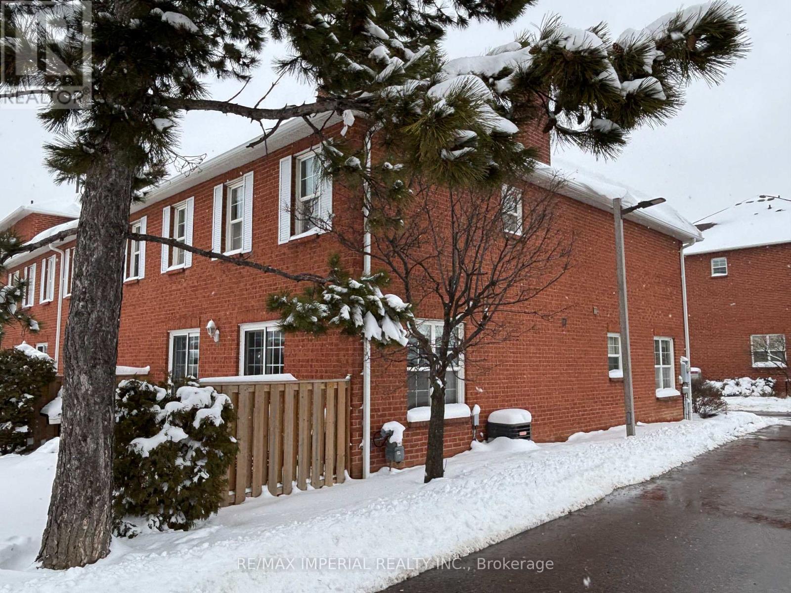 90 - 90 Stornwood Court, Brampton, Ontario  L6W 4J2 - Photo 31 - W12713038