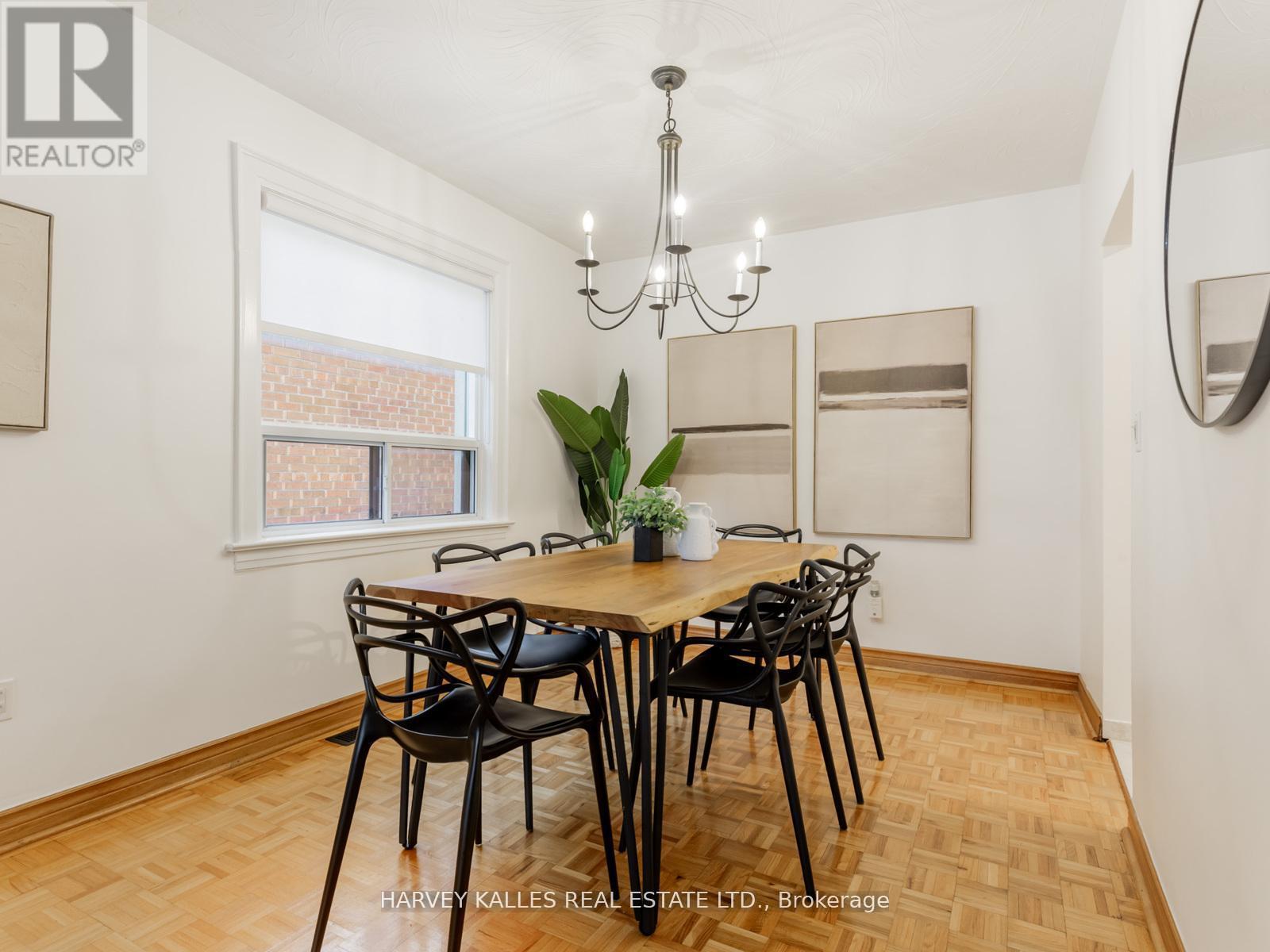 204 Belgravia Avenue, Toronto, Ontario  M6E 2M8 - Photo 7 - W12713046