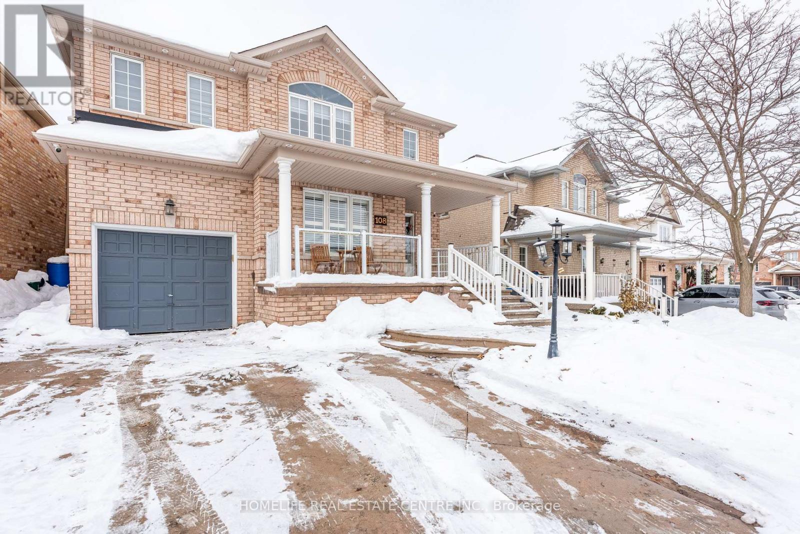 108 Fairhill Avenue, Brampton, Ontario  L7A 2H5 - Photo 4 - W12713048