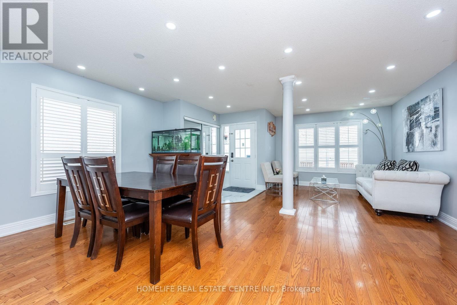 108 Fairhill Avenue, Brampton, Ontario  L7A 2H5 - Photo 8 - W12713048