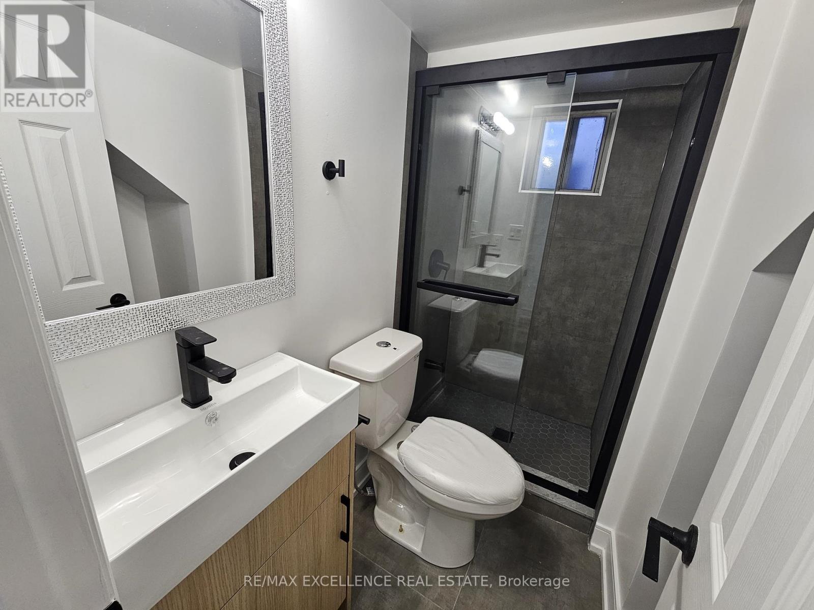 43 Brisco Street, Brampton, Ontario  L6V 1X1 - Photo 5 - W12713054