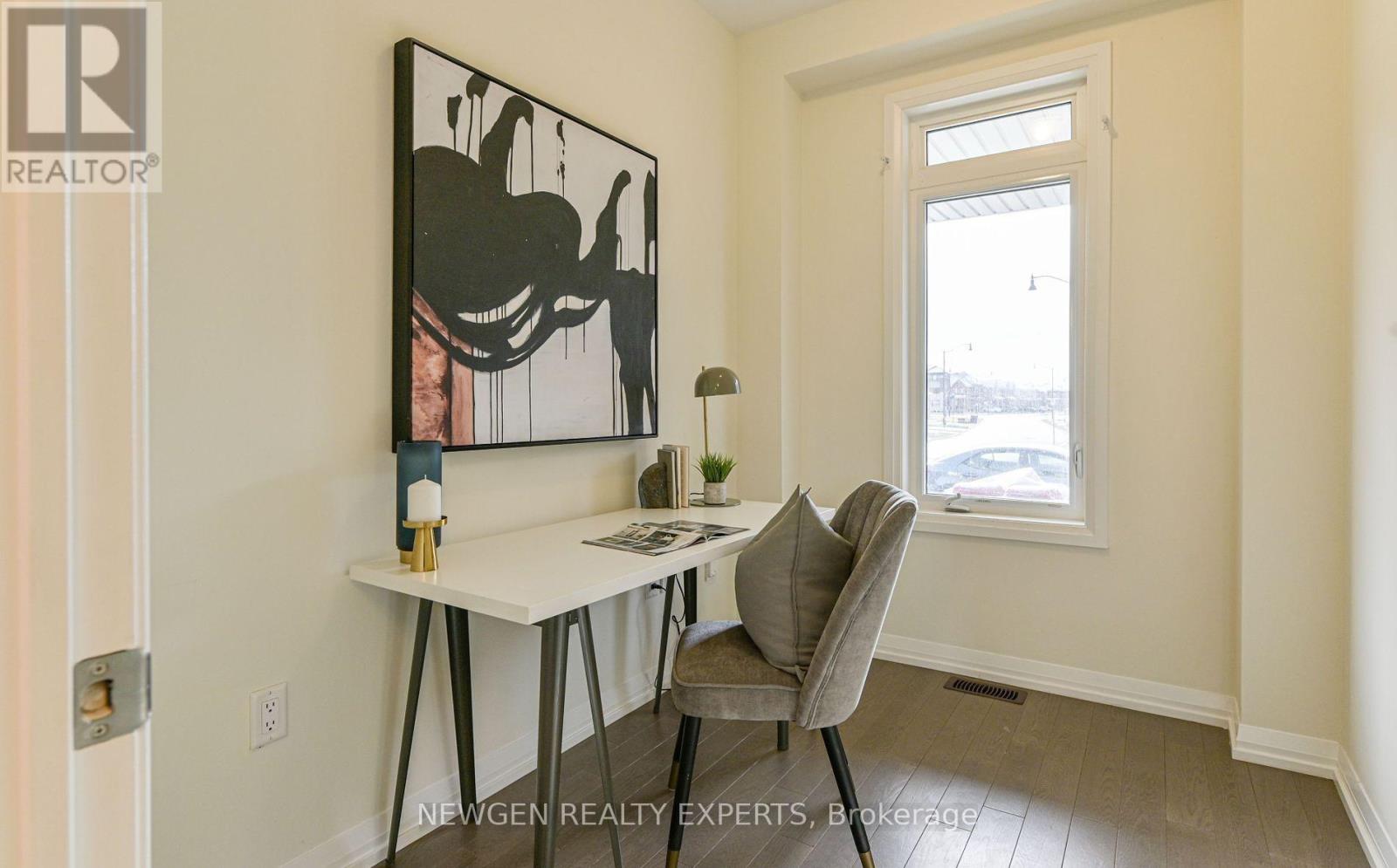 35 Divers Road, Brampton, Ontario  L7A 5C8 - Photo 3 - W12713084