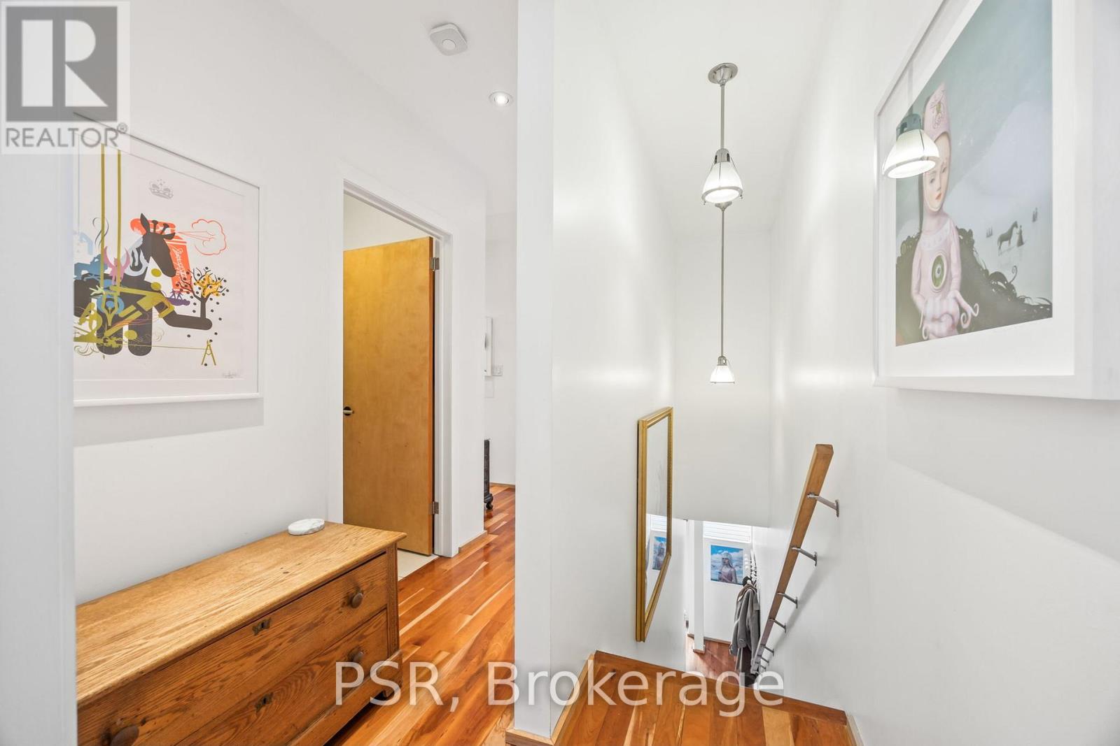 Upper - 2068 Dundas Street W, Toronto, Ontario  M6R 1W8 - Photo 28 - W12713114