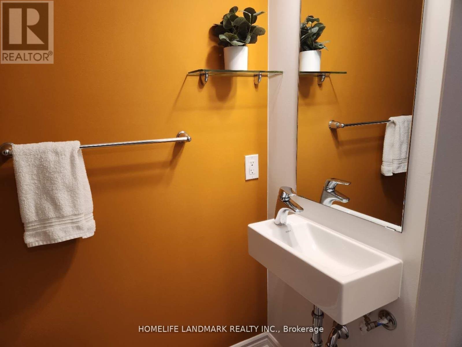 27 - 95 Eastwood Park Gardens, Toronto, Ontario  M8W 0B9 - Photo 10 - W12713150