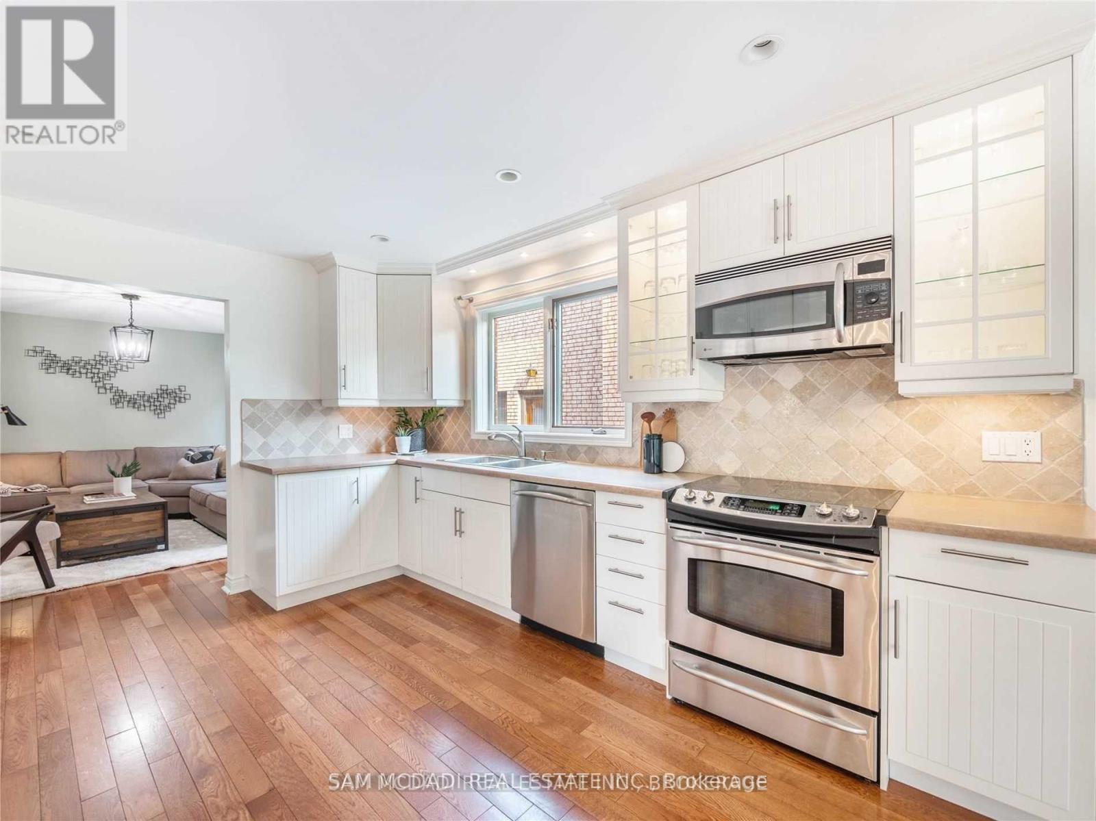 2212 Florian (Upper) Road, Mississauga, Ontario  L5A 2M4 - Photo 23 - W12713154