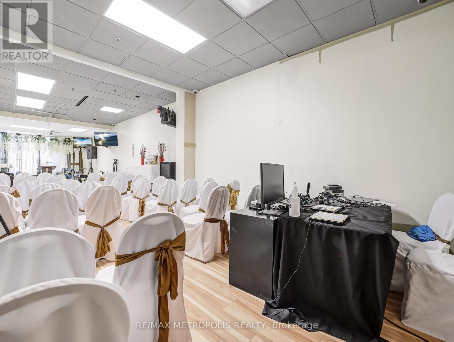 310 - 1550 South Gateway Road, Mississauga, Ontario  L4W 5G6 - Photo 13 - W12713164