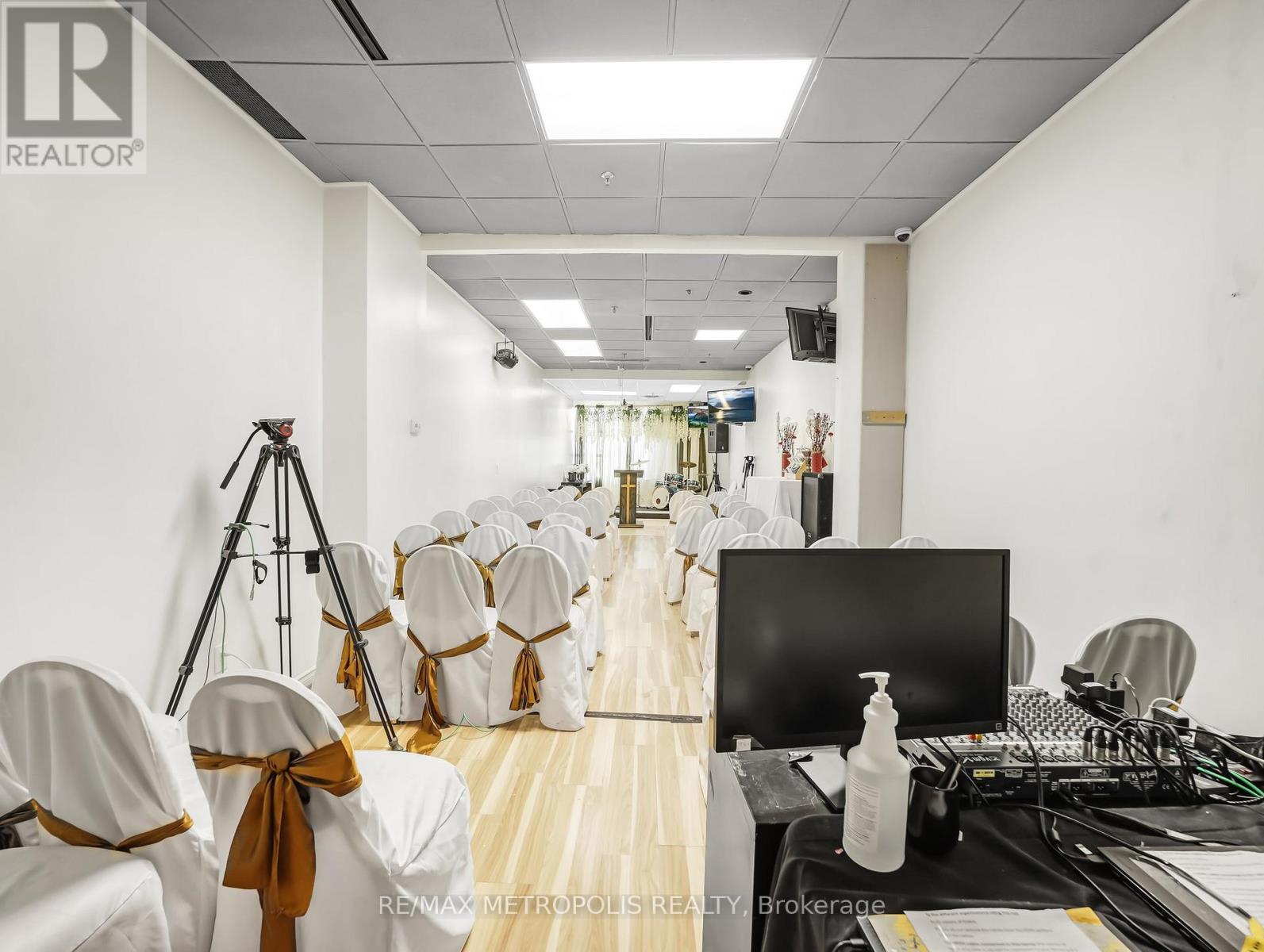 310 - 1550 South Gateway Road, Mississauga, Ontario  L4W 5G6 - Photo 14 - W12713164