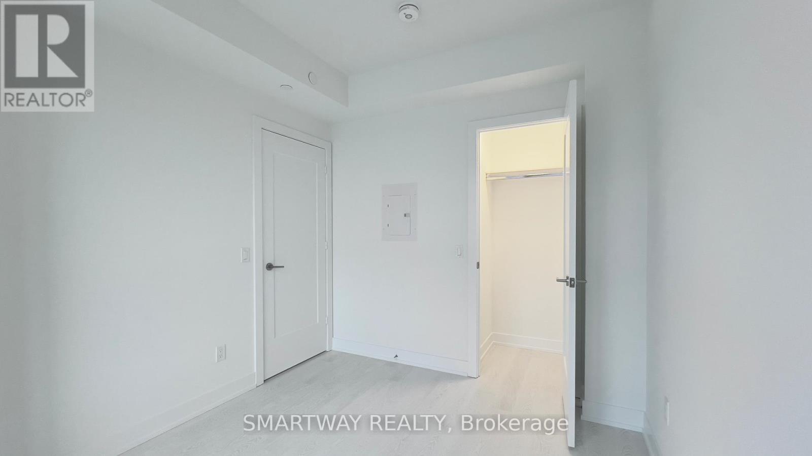 1214 - 60 Central Park Roadway, Toronto, Ontario  M9A 0E6 - Photo 21 - W12713180