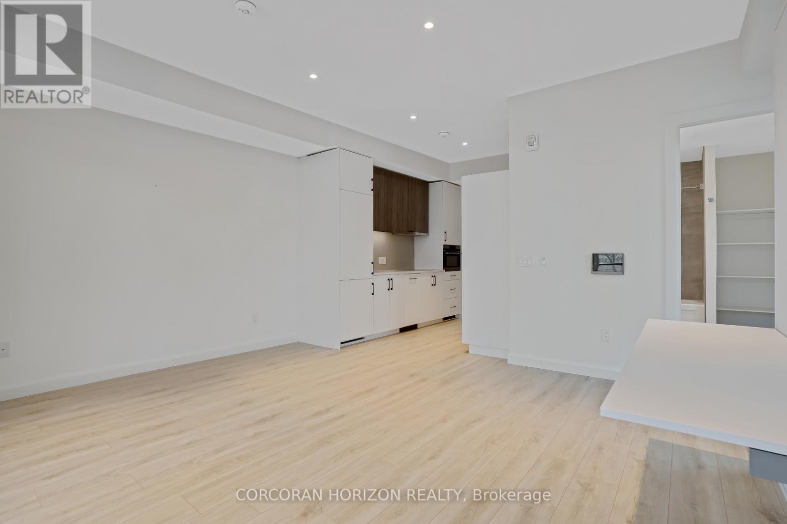 313 - 741 King Street W, Kitchener, Ontario  N2G 1E5 - Photo 17 - X12712940