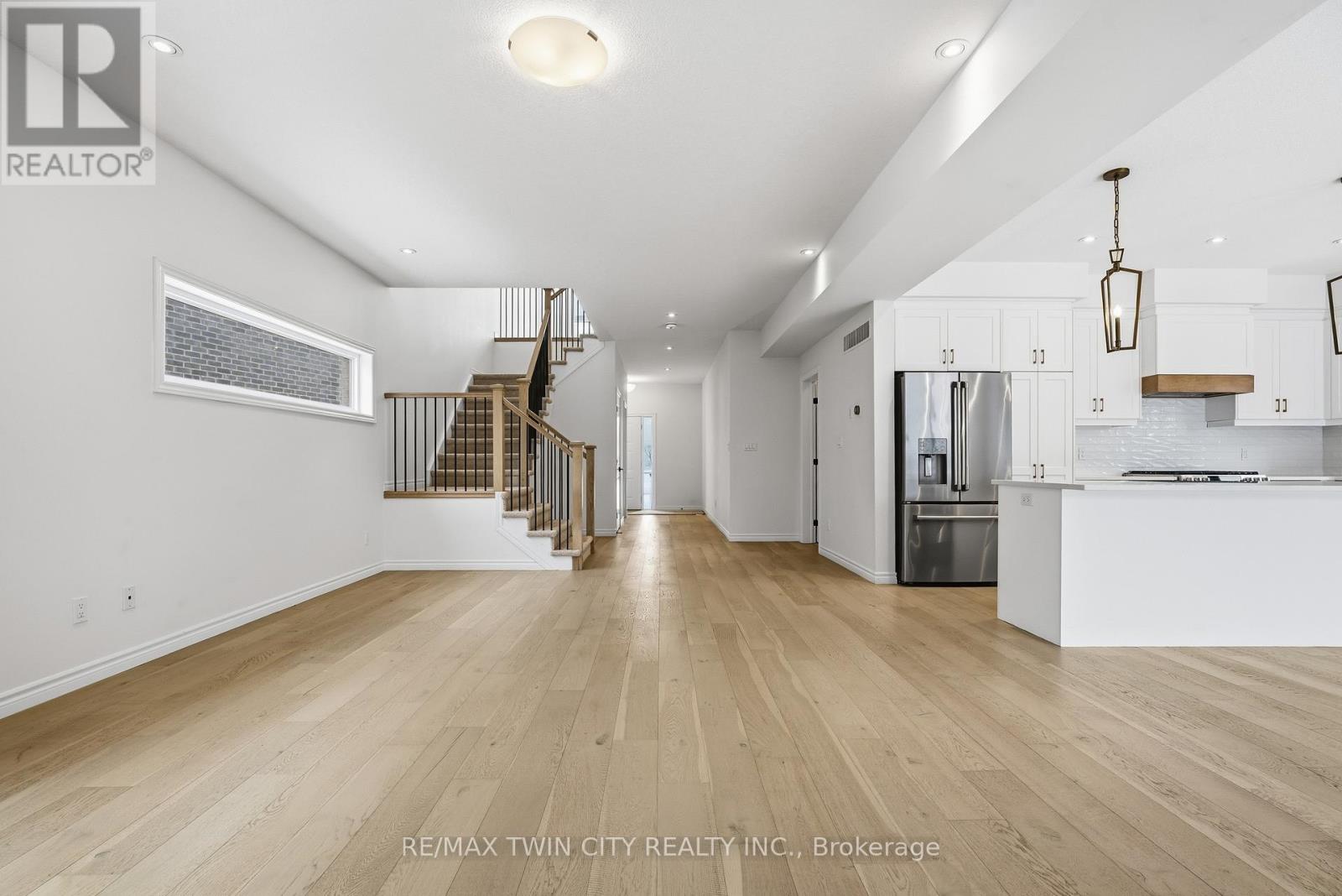 244 Otterbein Road, Kitchener, Ontario  N2B 0A7 - Photo 19 - X12713004