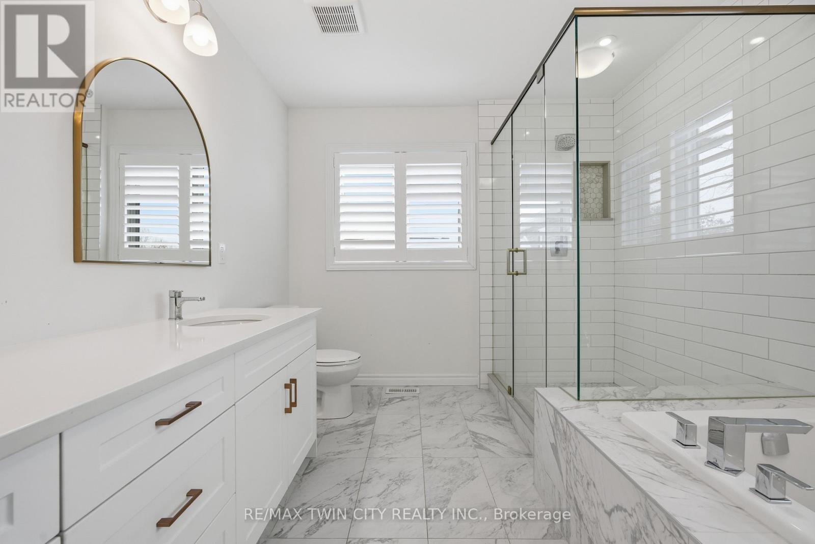 244 Otterbein Road, Kitchener, Ontario  N2B 0A7 - Photo 31 - X12713004