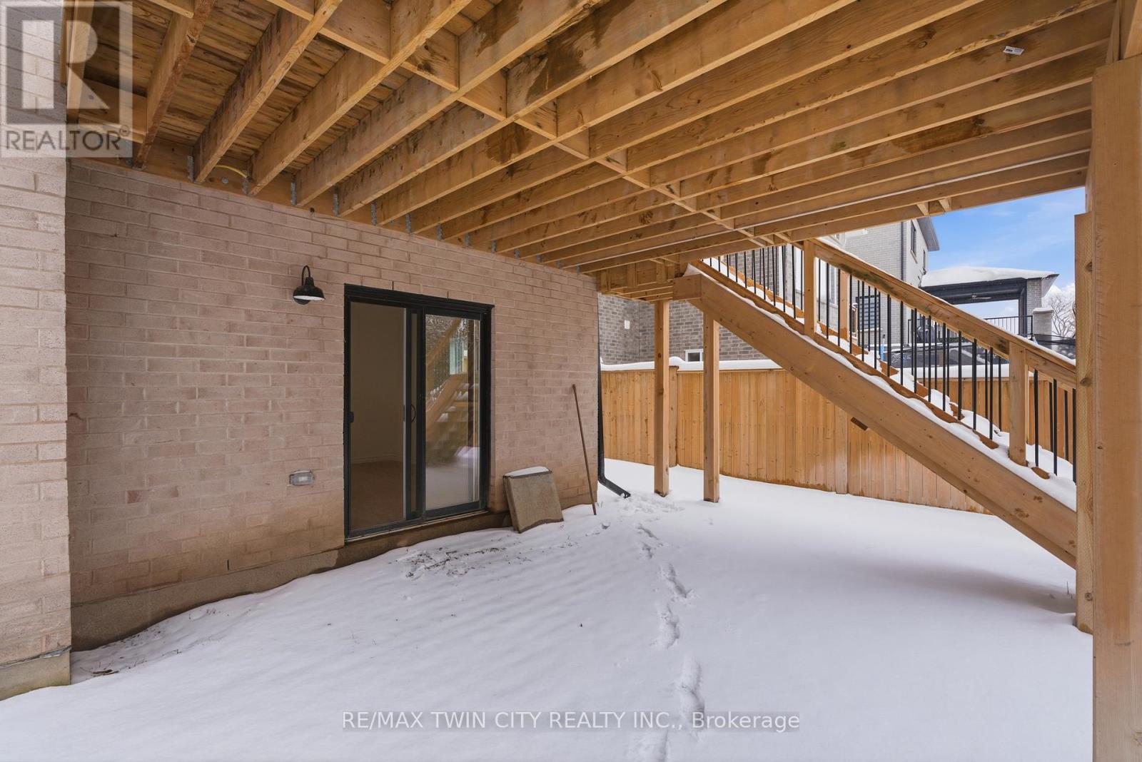 244 Otterbein Road, Kitchener, Ontario  N2B 0A7 - Photo 42 - X12713004