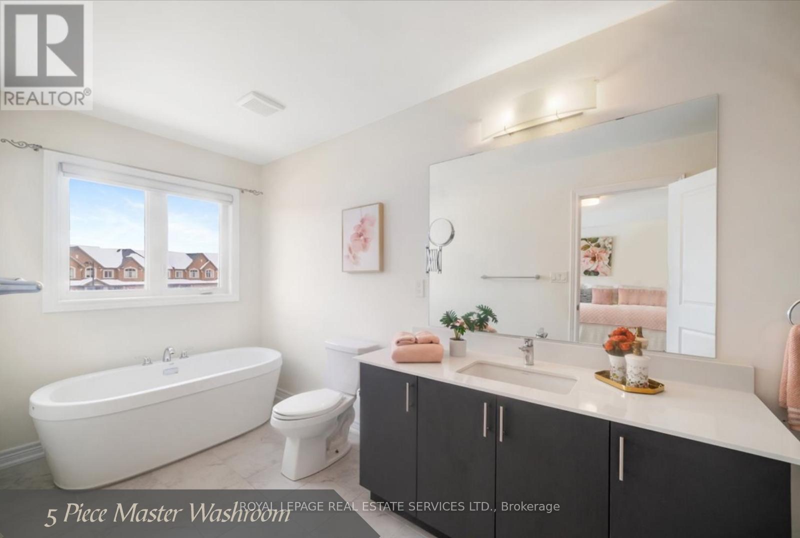 1365 Farmstead Drive, Milton, Ontario  L9E 1K4 - Photo 16 - W12711152