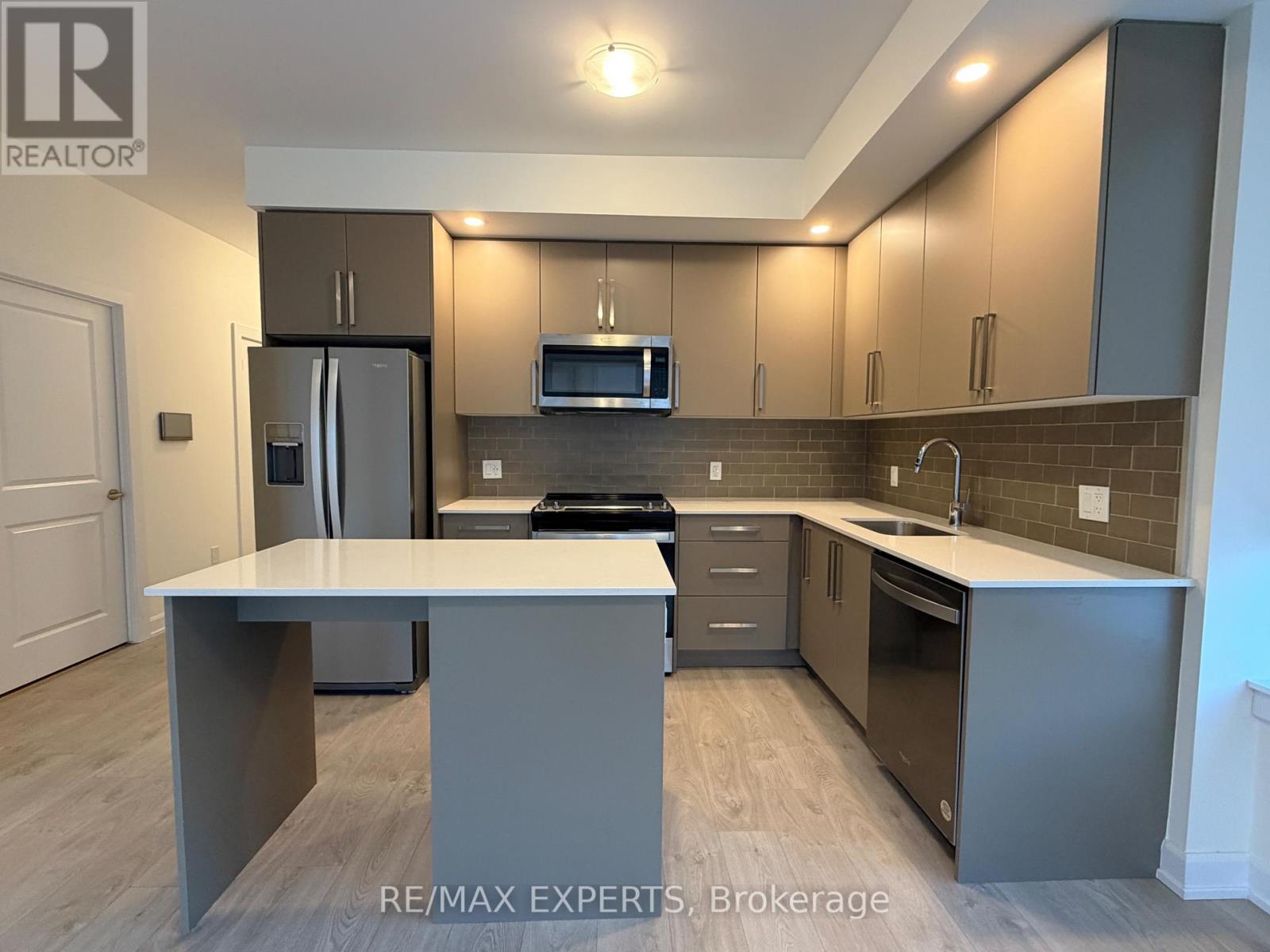 723 - 3220 William Coltson Avenue E, Oakville, Ontario  L6H 7X9 - Photo 18 - W12712354