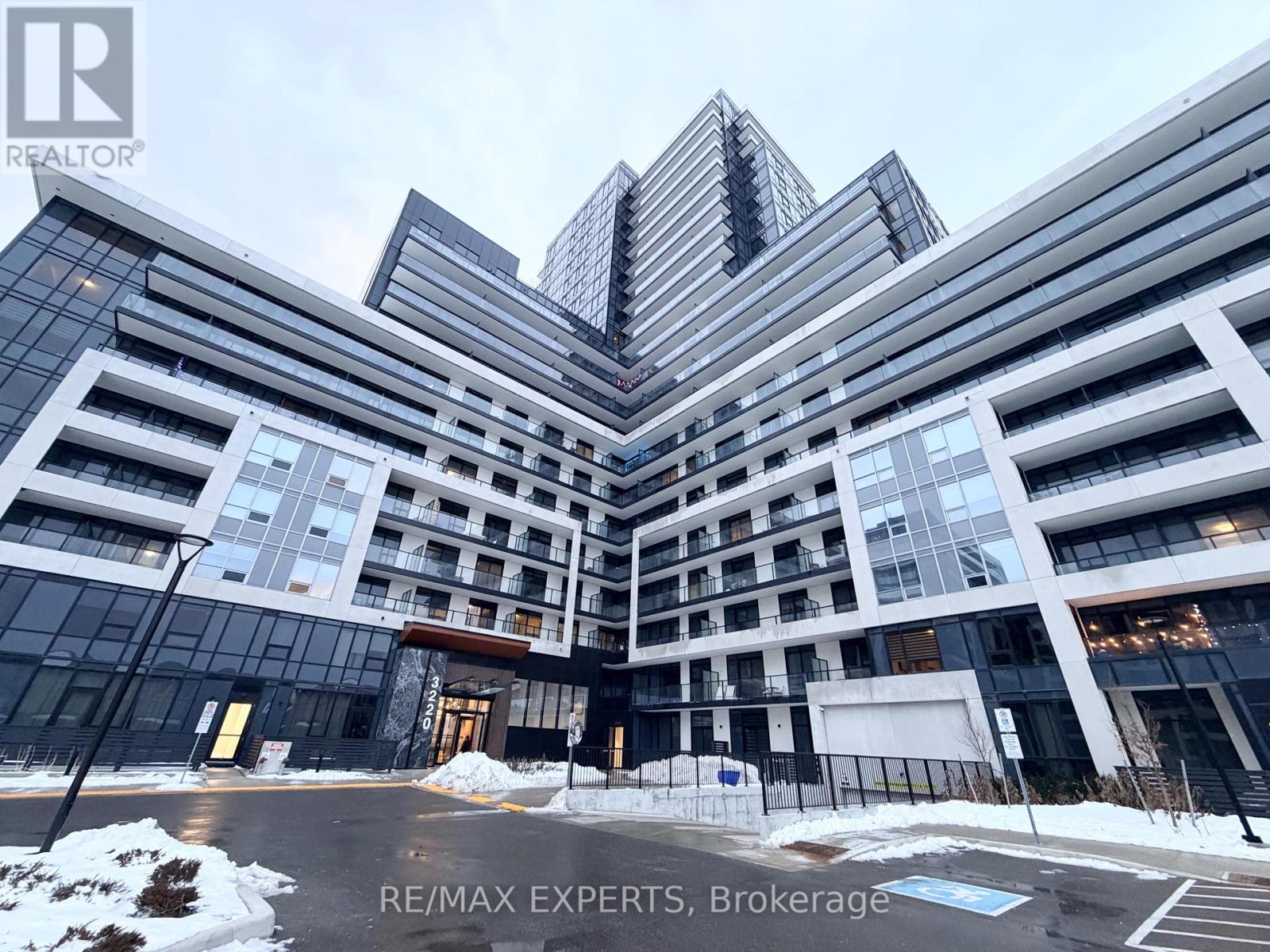 723 - 3220 William Coltson Avenue E, Oakville, Ontario  L6H 7X9 - Photo 2 - W12712354