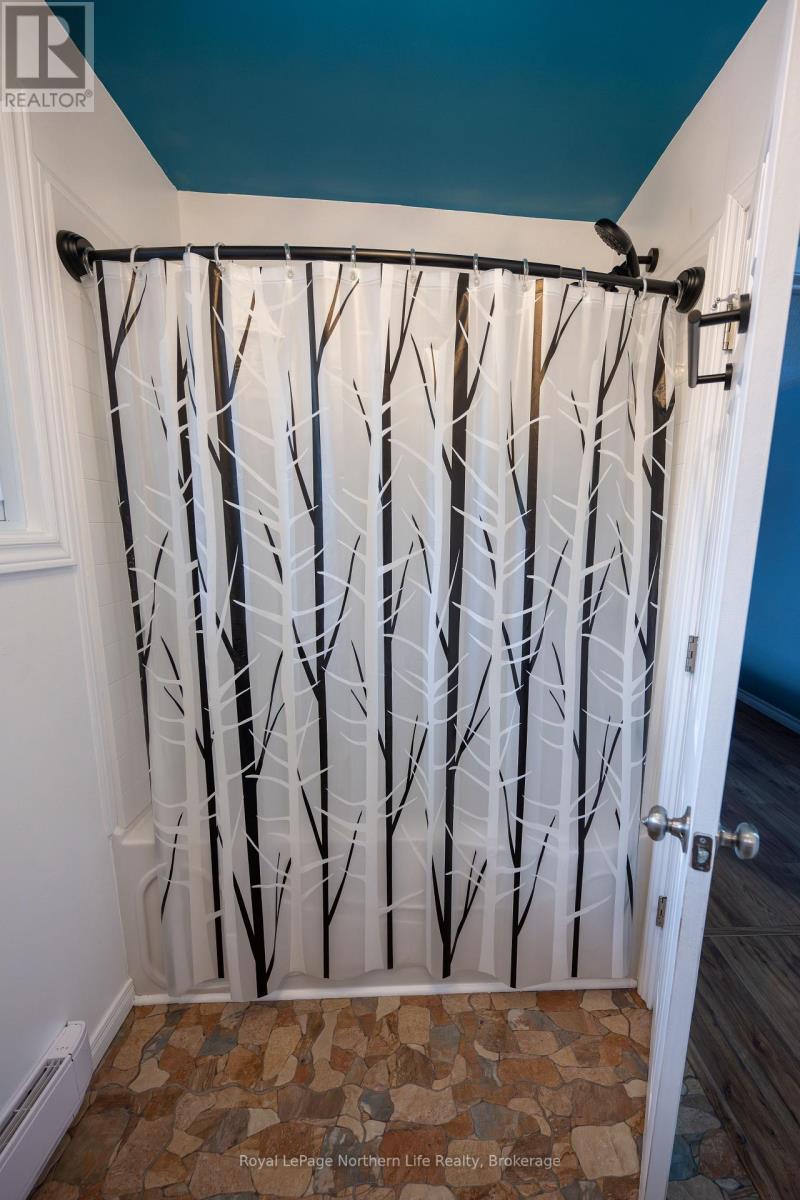 1732 Mckeown Avenue, North Bay, Ontario  P1B 7N3 - Photo 18 - X12713214