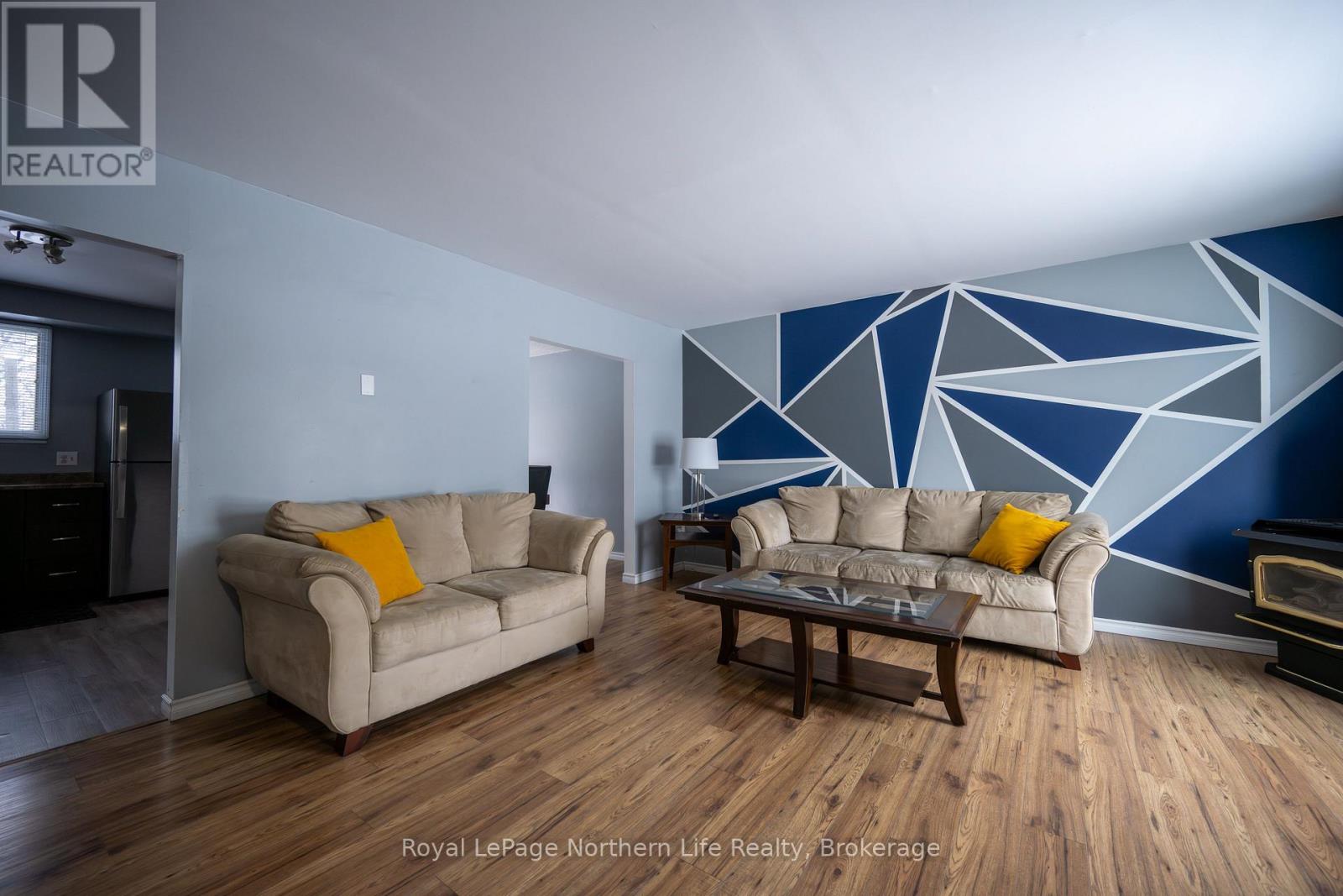 1732 Mckeown Avenue, North Bay, Ontario  P1B 7N3 - Photo 4 - X12713214