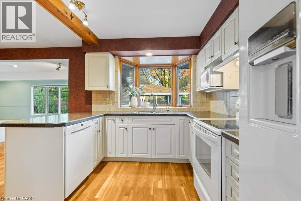 457 Stillmeadow Circle, Waterloo, Ontario  N2L 5M1 - Photo 7 - 40799611