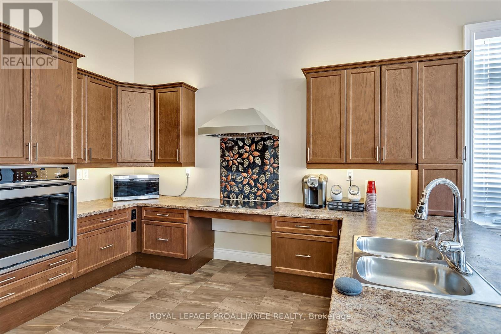 23 Brinton Drive, Peterborough, Ontario  K9J 8S9 - Photo 9 - X12713268