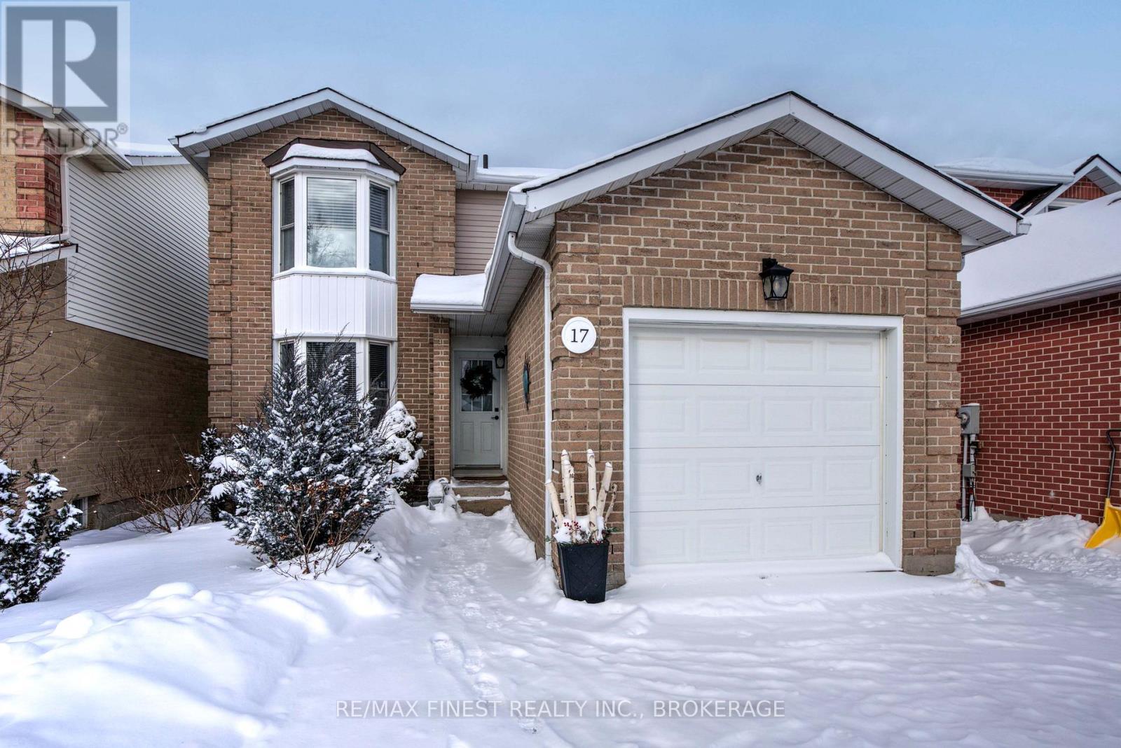 17 Richdale Court, Kingston (Kingston East (Incl Barret Crt)), Ontario  K7K 6N3 - Photo 2 - X12713230