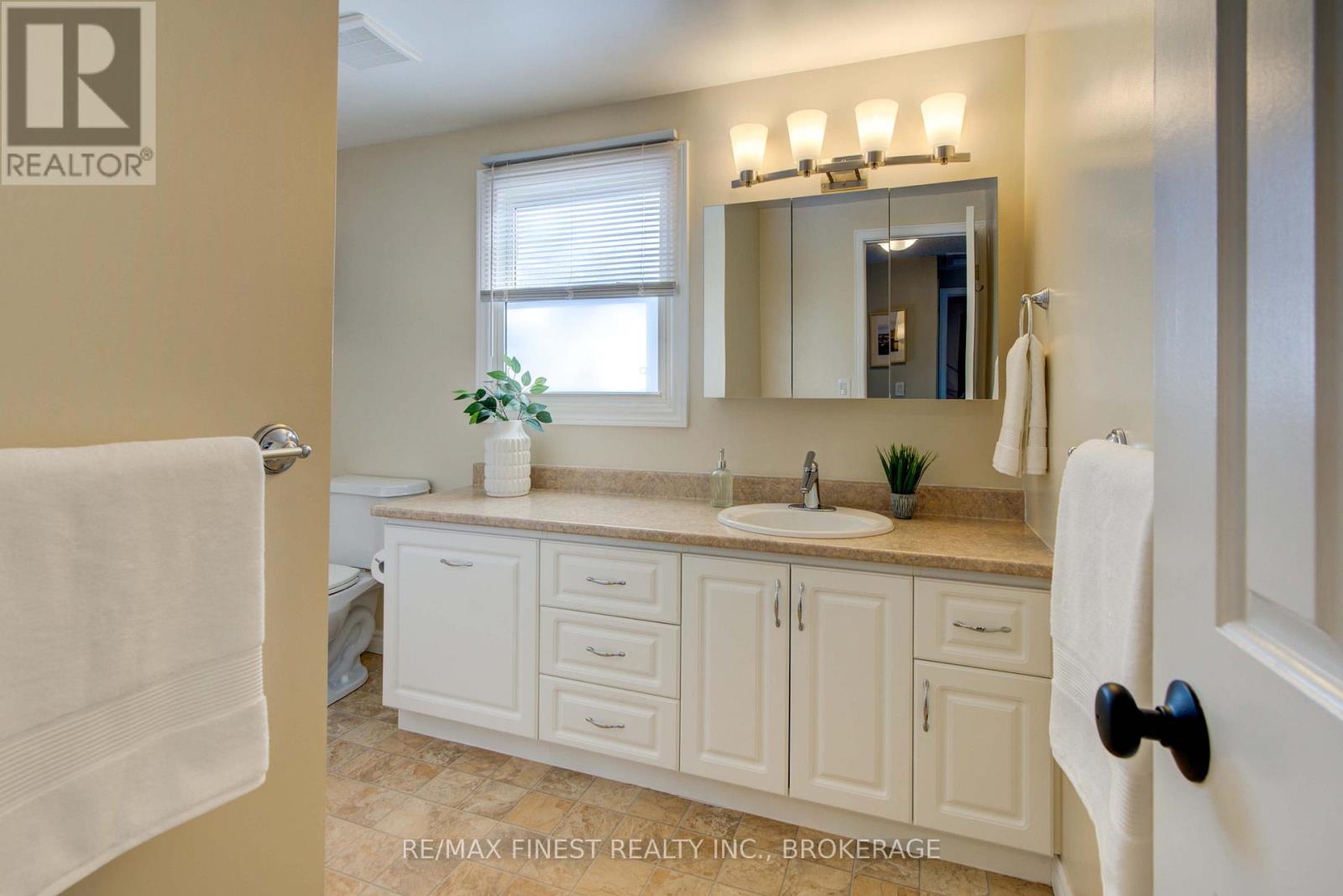 17 Richdale Court, Kingston (Kingston East (Incl Barret Crt)), Ontario  K7K 6N3 - Photo 26 - X12713230