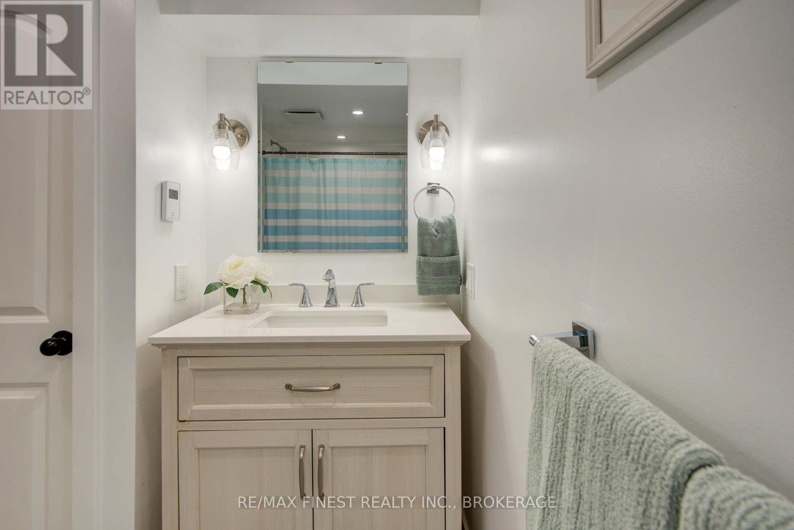 17 Richdale Court, Kingston (Kingston East (Incl Barret Crt)), Ontario  K7K 6N3 - Photo 40 - X12713230